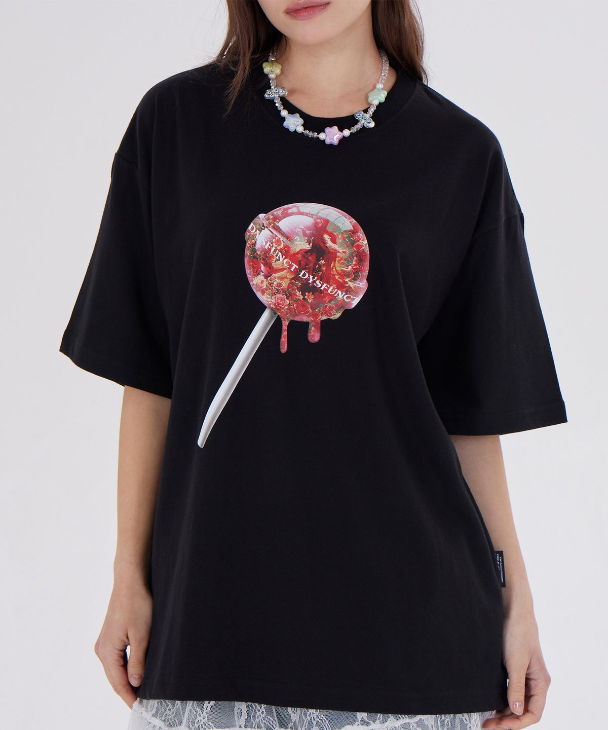 디스펑트(DYSFUNCT) RED HOOD FLORAL CANDY T-SHIRT(BLACK)