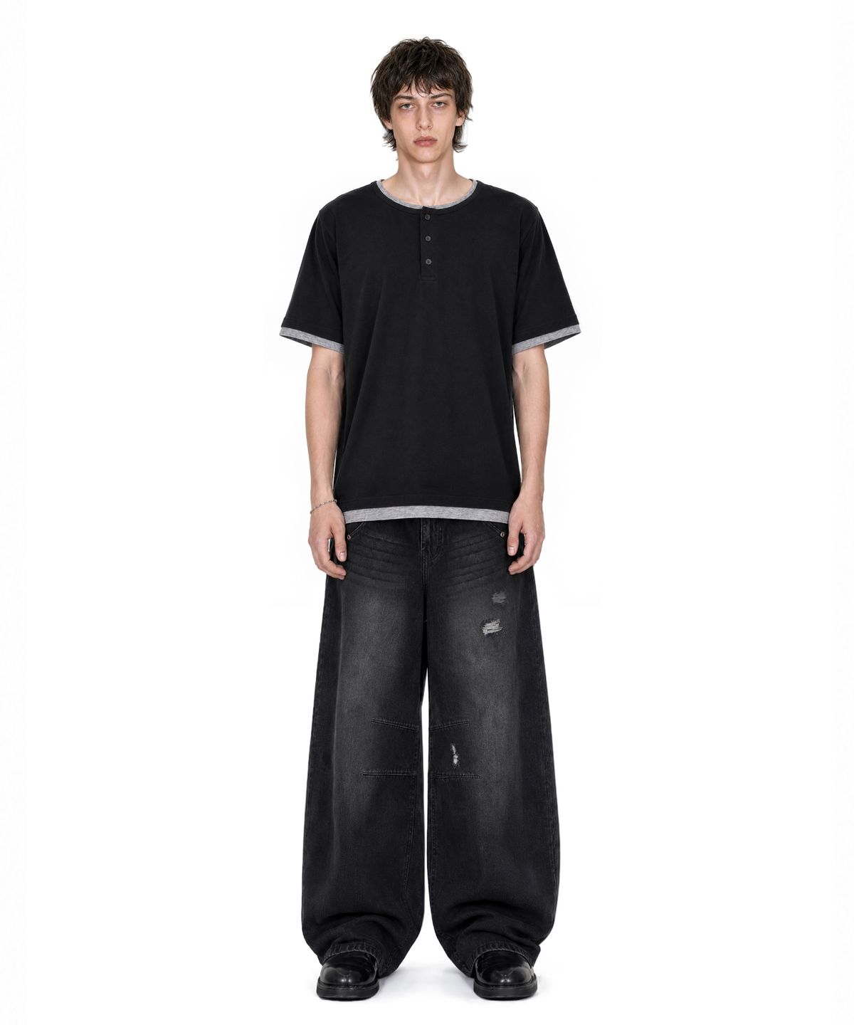 아이돈워너셀(IDWS) Layered Henley Neck T-Shirt Black