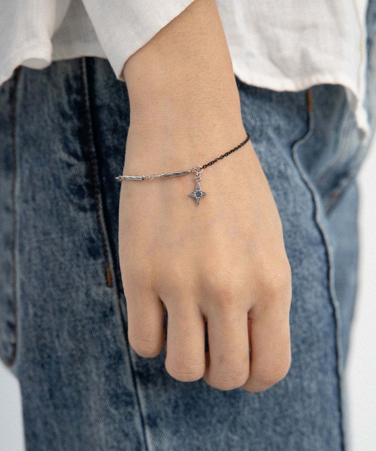 링거피스(LINGER PIECE) Black and silver mix chain bracelet