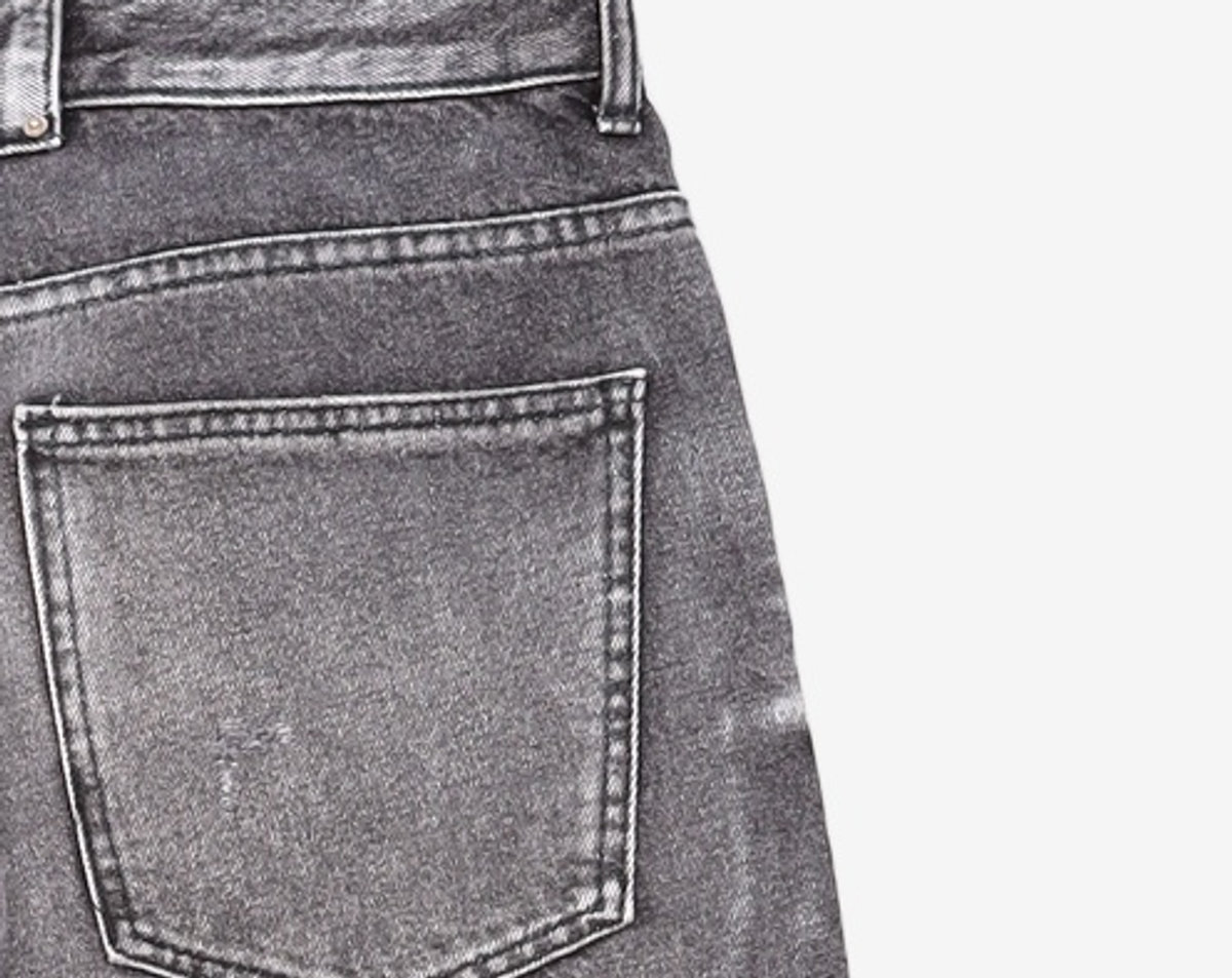메종미네드(MAISON MINED) ISLAND SQUARE PATCH DENIM PANTS BLACK 50