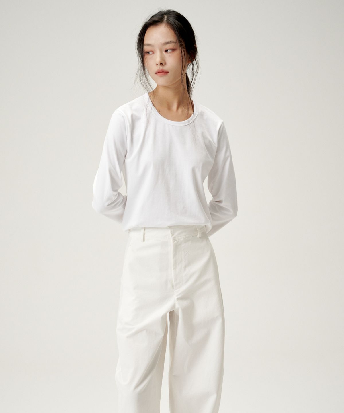 린테(LYNTE) 8부 베이직 티셔츠 화이트