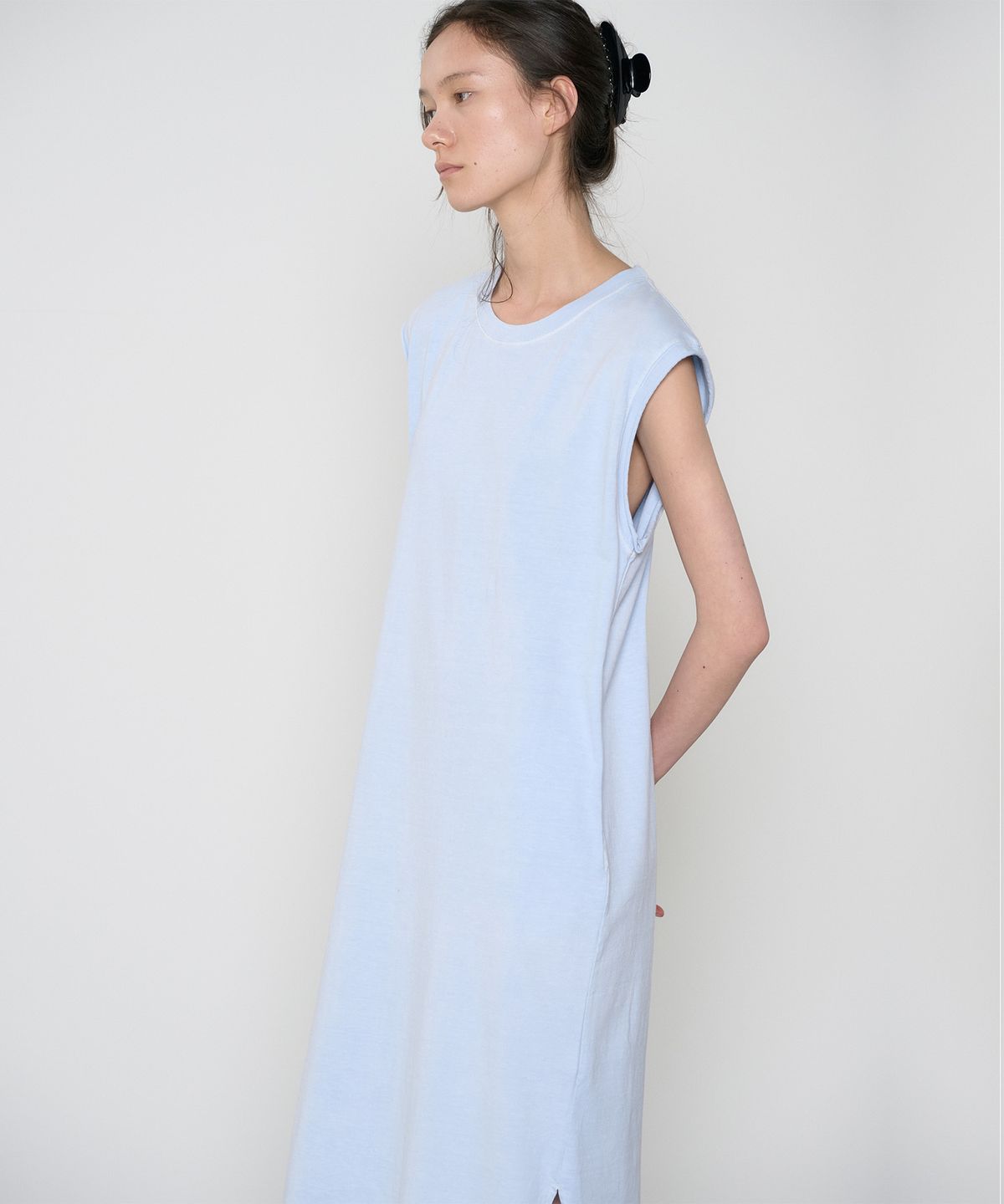 정감 스튜디오(JEONGGAM STUDIOS) Pigment Dyed Cut Off Sleeveless Long Dress_2 Color