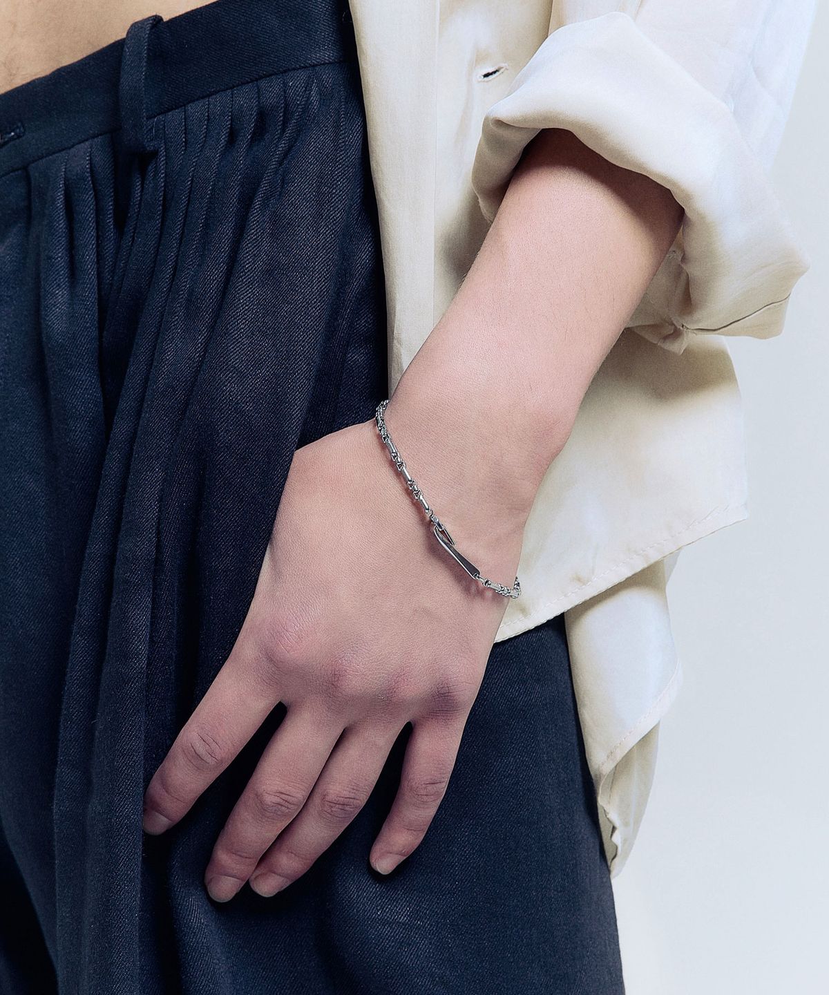 카인드오브(KINDOF) 바 플로우 팔찌 Bar Flow Bracelet