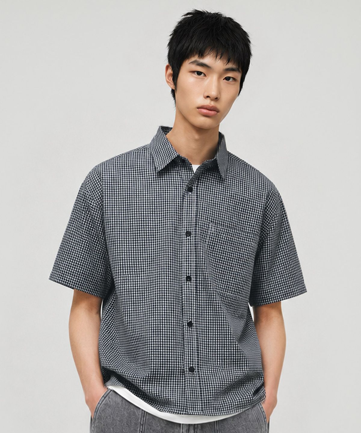 이코르(ECORR) [이코르 X 홍또기] 데일리 크롭 반팔 체크 셔츠 : 2COLOR