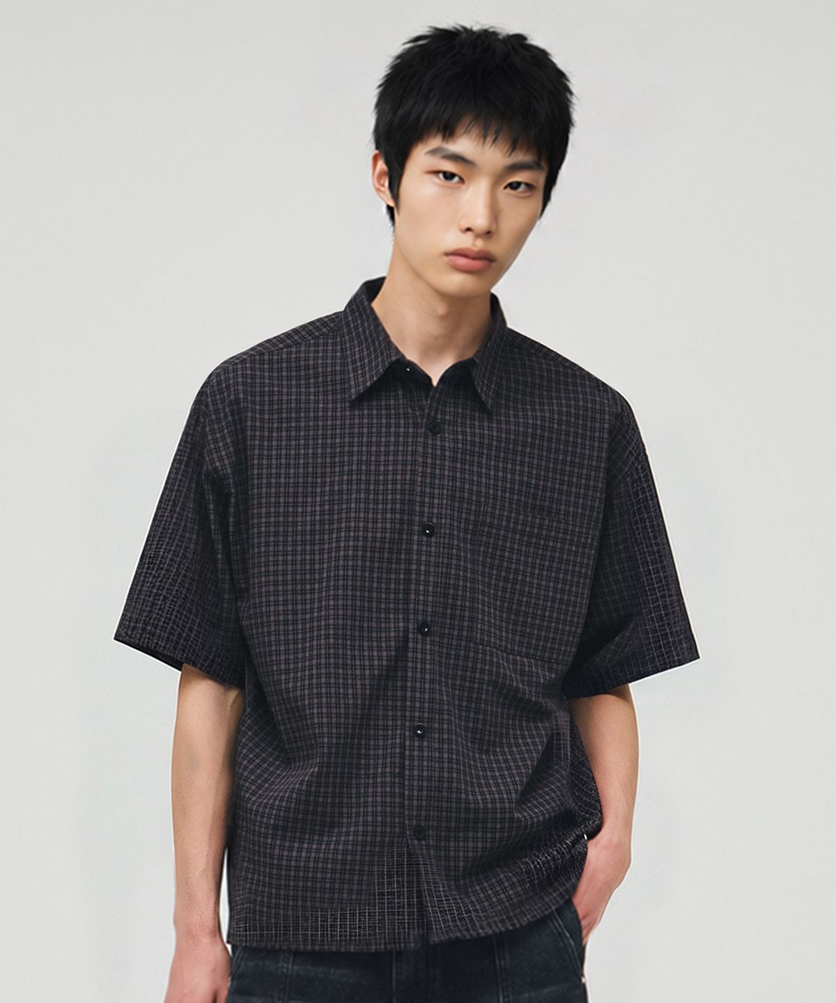 이코르(ECORR) [이코르 X 홍또기] 데일리 크롭 반팔 체크 셔츠 : 2COLOR