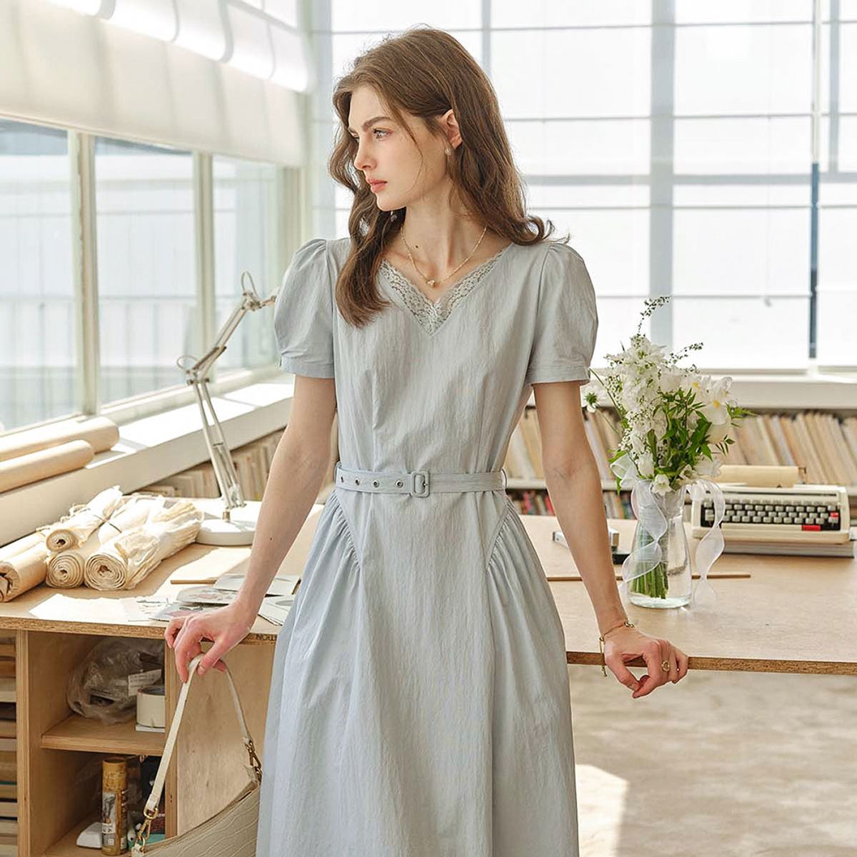 심플레트로(SIMPLE RETRO) SR_Cut temperament dress
