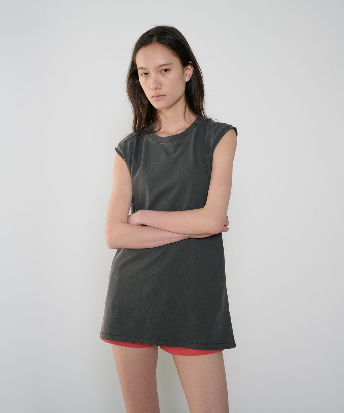 정감 스튜디오(JEONGGAM STUDIOS) Pigment Dyed Cut Off Sleeveless