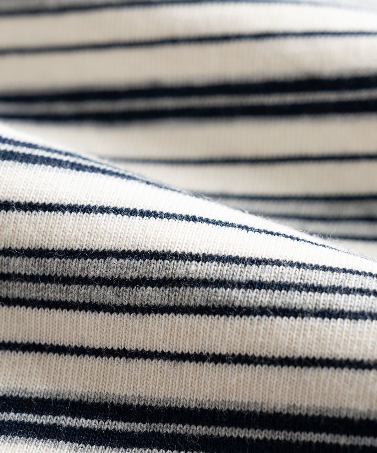 와일드 브릭스(WILD BRICKS) W25 STRIPED POCKET TEE (navy)
