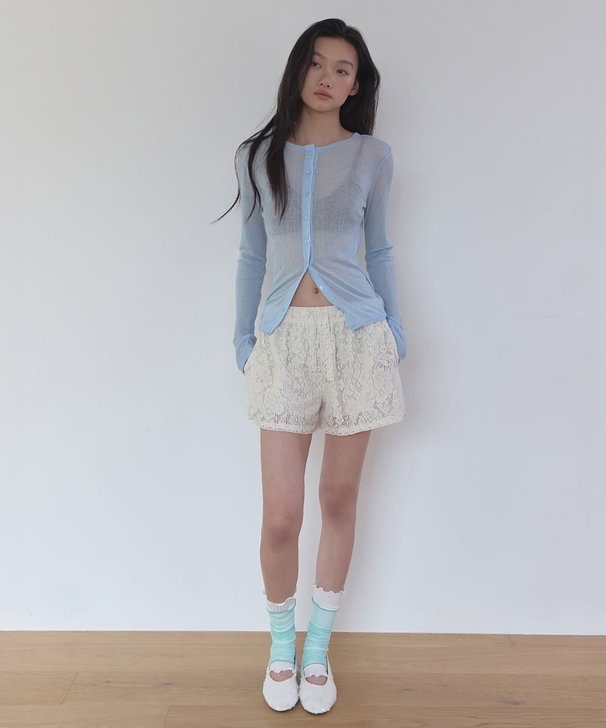 론크(LONQUE) SUMMER LACE TRIMMING RIB CARDIGAN (LIGHT BLUE)