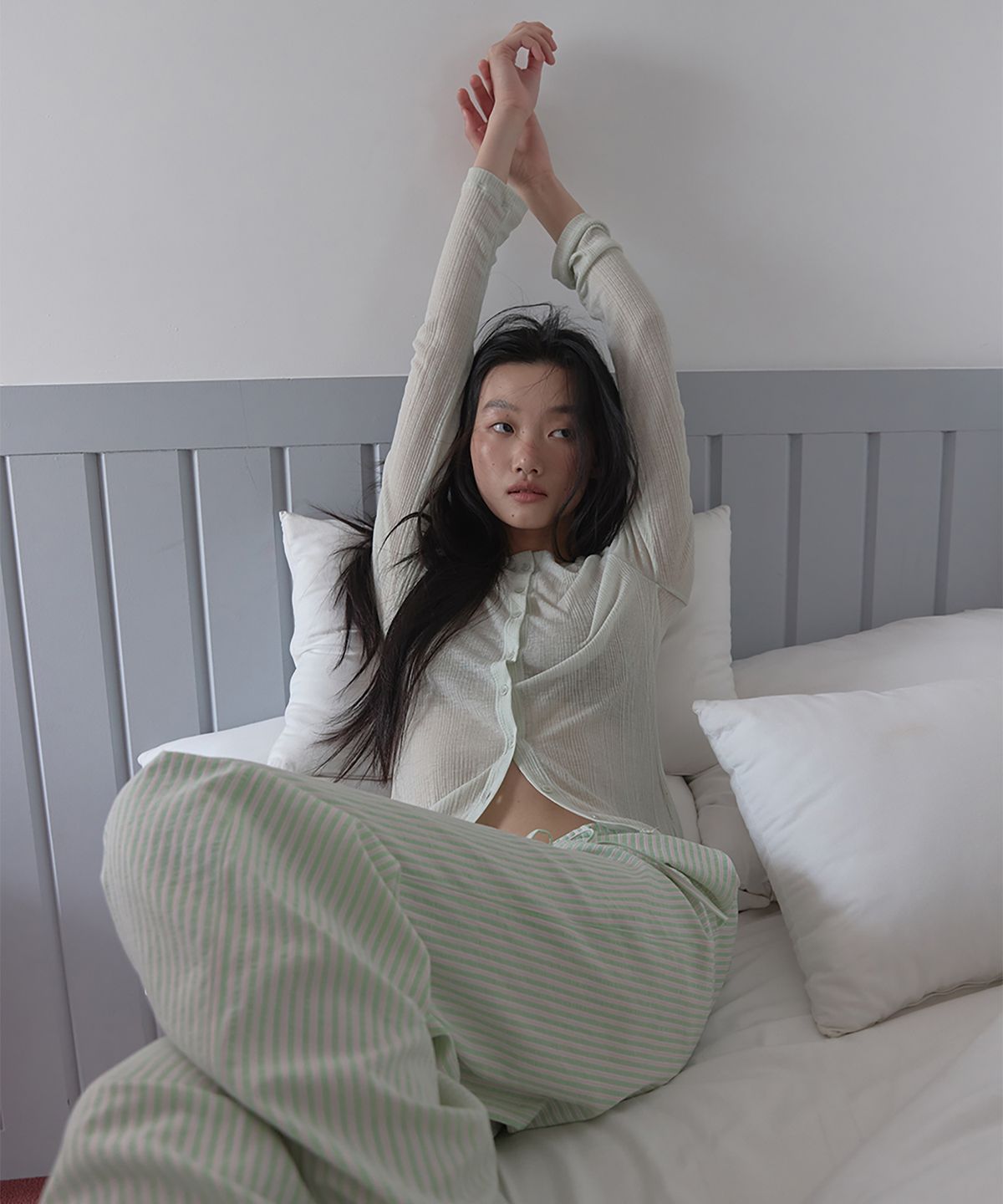론크(LONQUE) SUMMER LACE TRIMMING RIB CARDIGAN (MINT)