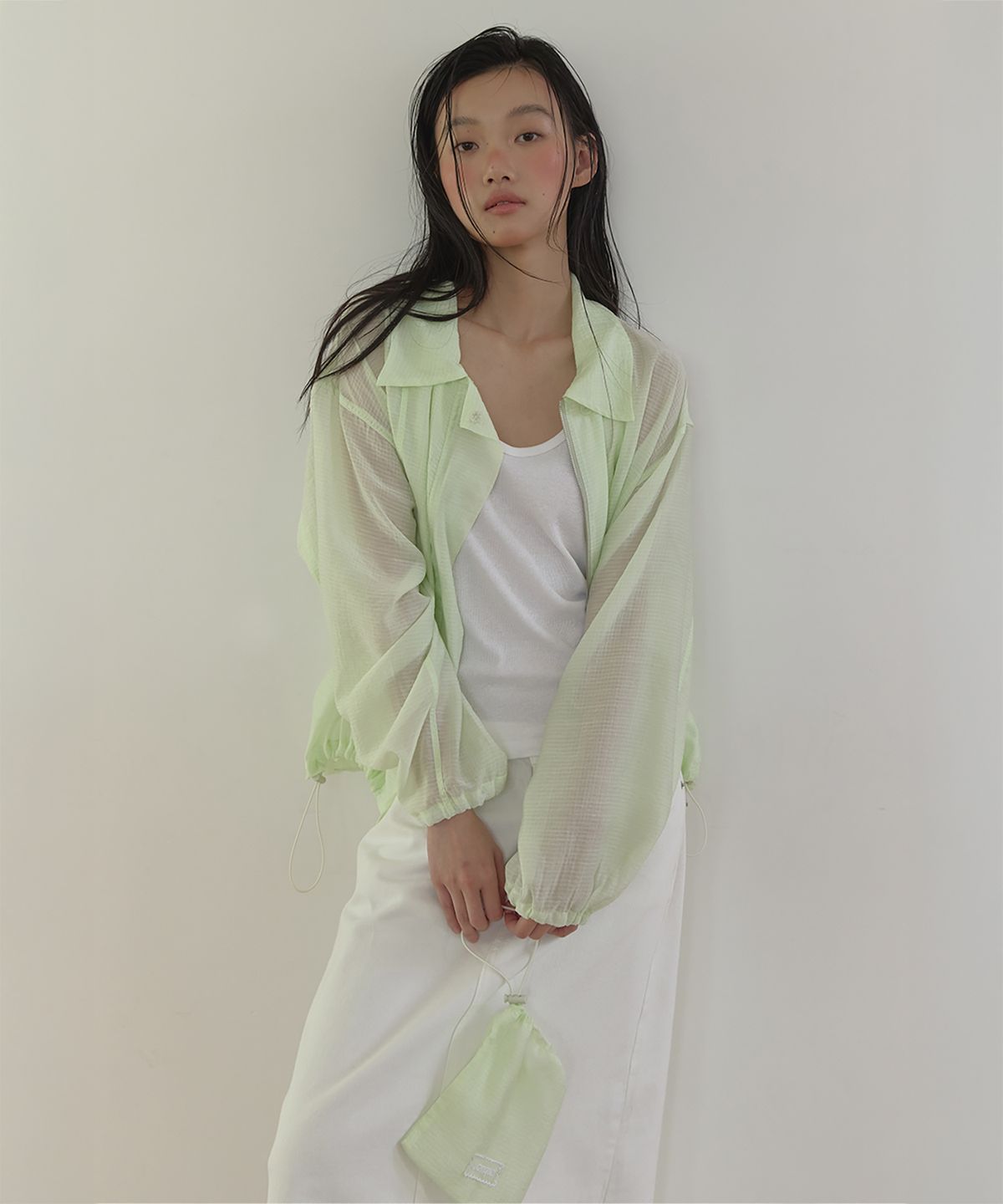 론크(LONQUE) SUMMER SHEER PACKABLE BLOUSON (LIME GREEN)