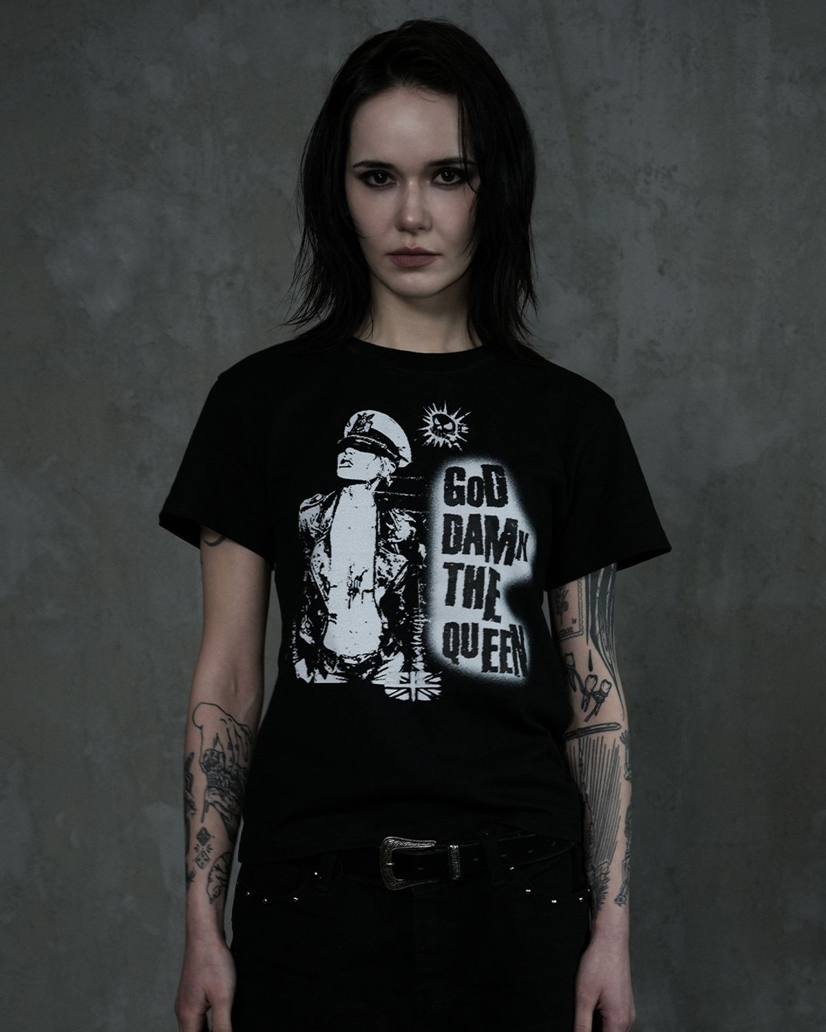 엔엔피스(NNPCS) Pistols Tee (BLACK)
