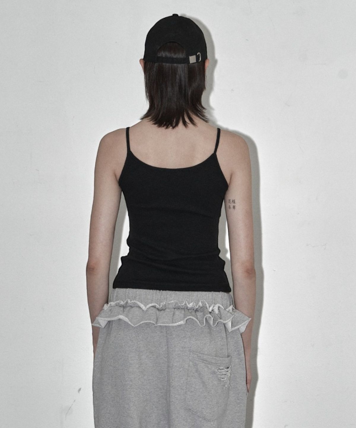 시너진(SYNERJYN) RIDE SLEEVELESS TOP BLACK