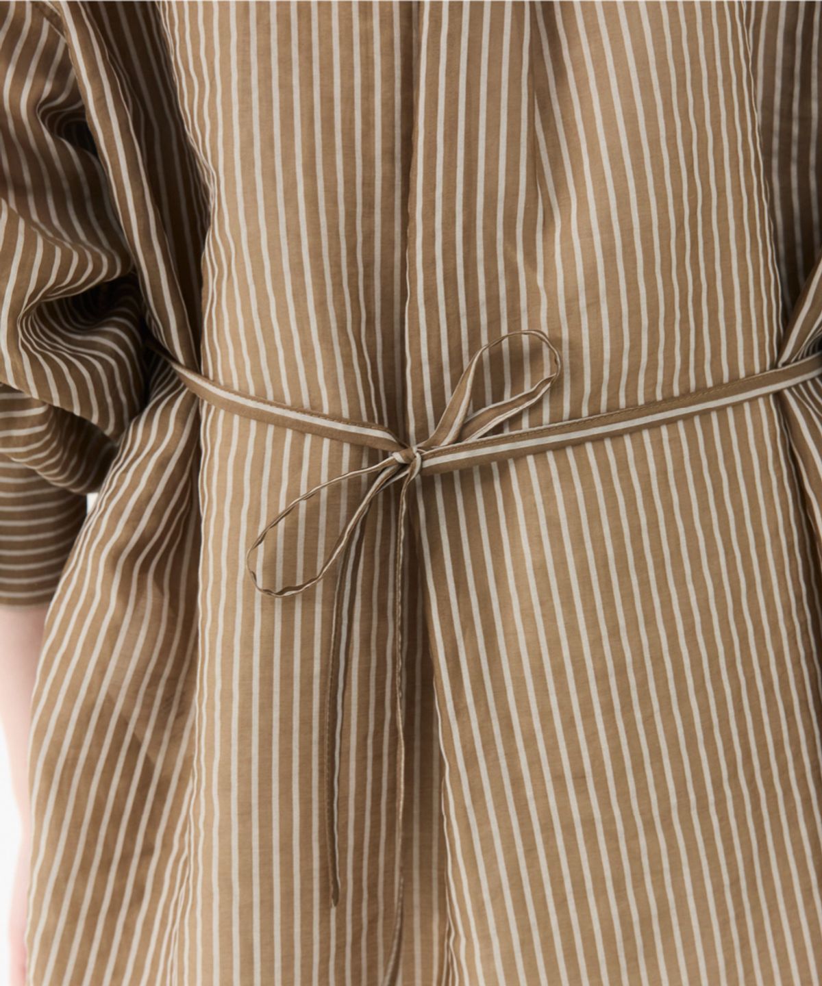 지비에이치 어패럴(GBH APPAREL) SHEER STRAP BLOUSE / BROWN