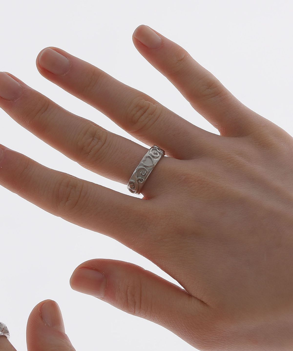 러브트릭스(LOVETRIX) Bold Heart Lace Open Ring