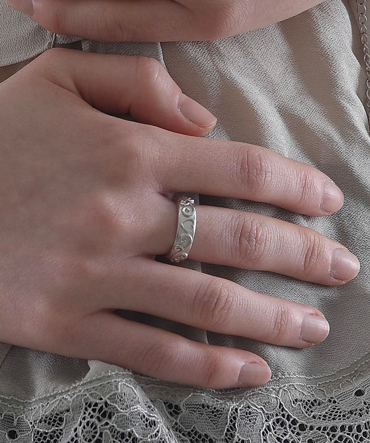 러브트릭스(LOVETRIX) Bold Heart Lace Open Ring