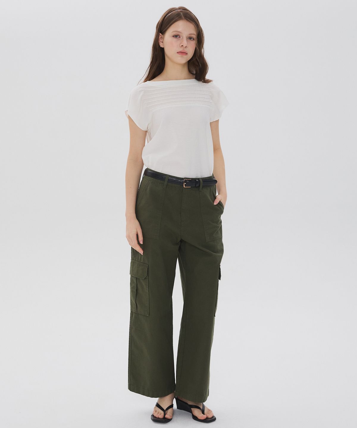 뉴루키(NEW LOOKY) Pintuck blouse_Ivory
