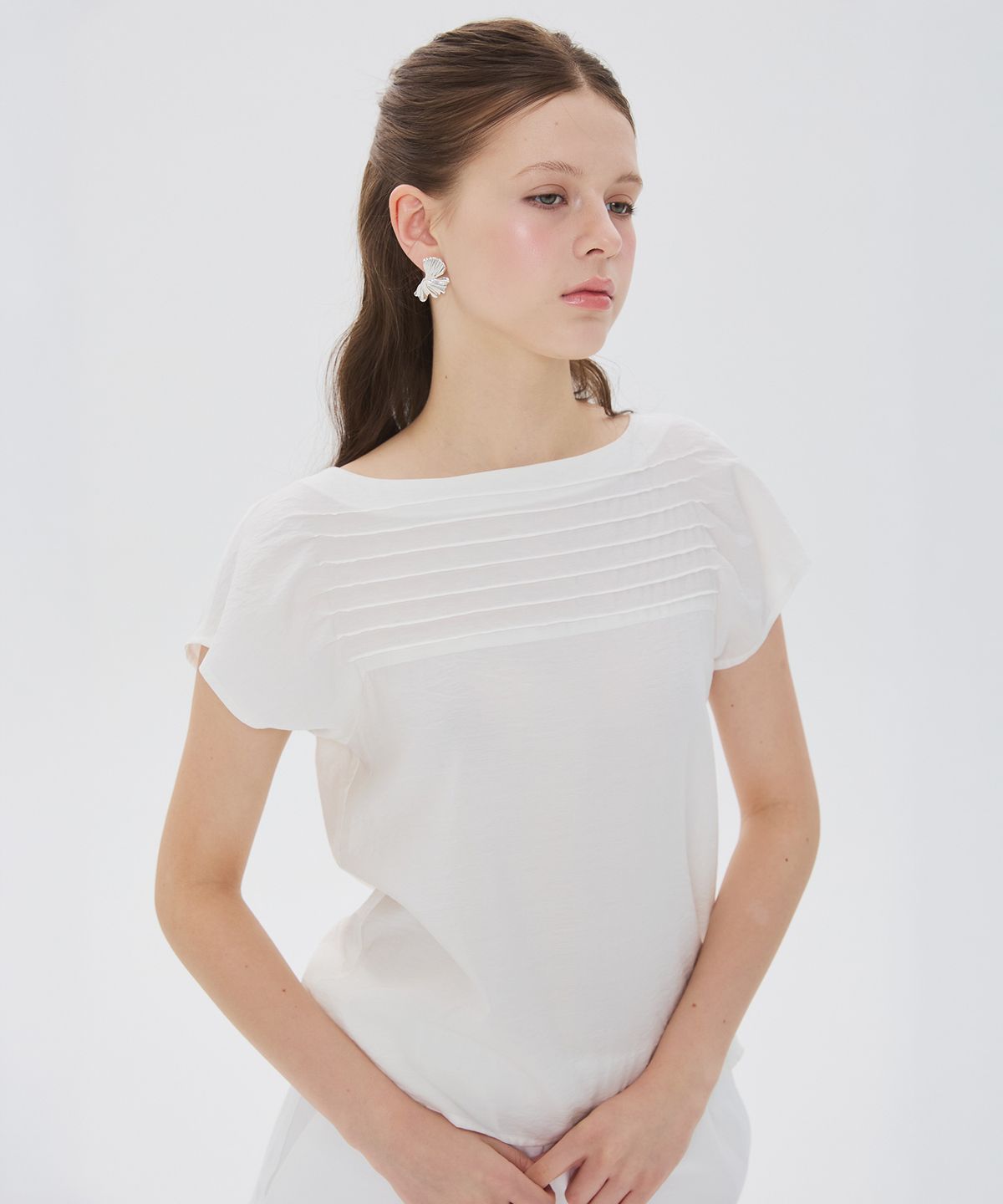 뉴루키(NEW LOOKY) Pintuck blouse_Ivory
