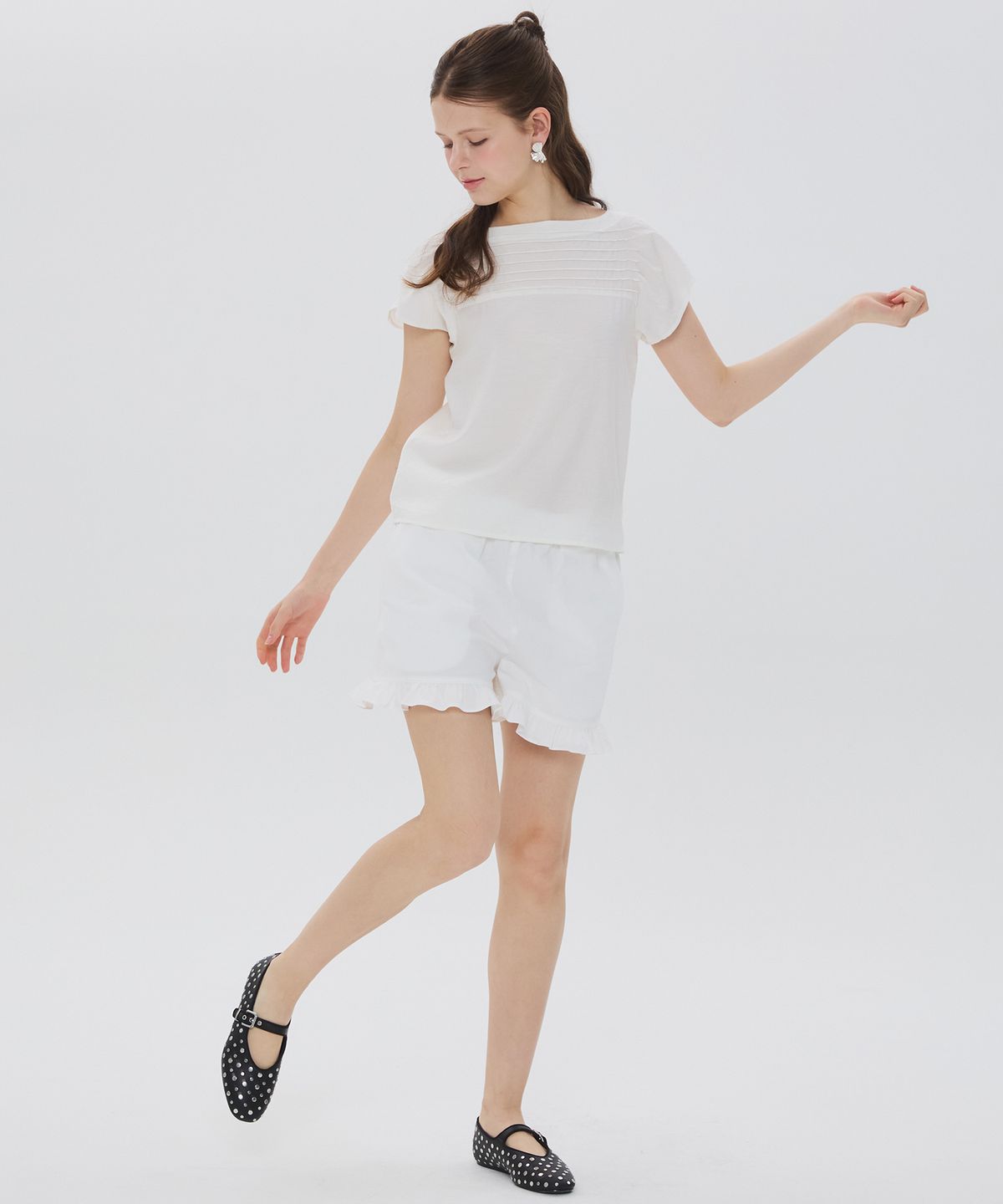 뉴루키(NEW LOOKY) Pintuck blouse_Ivory