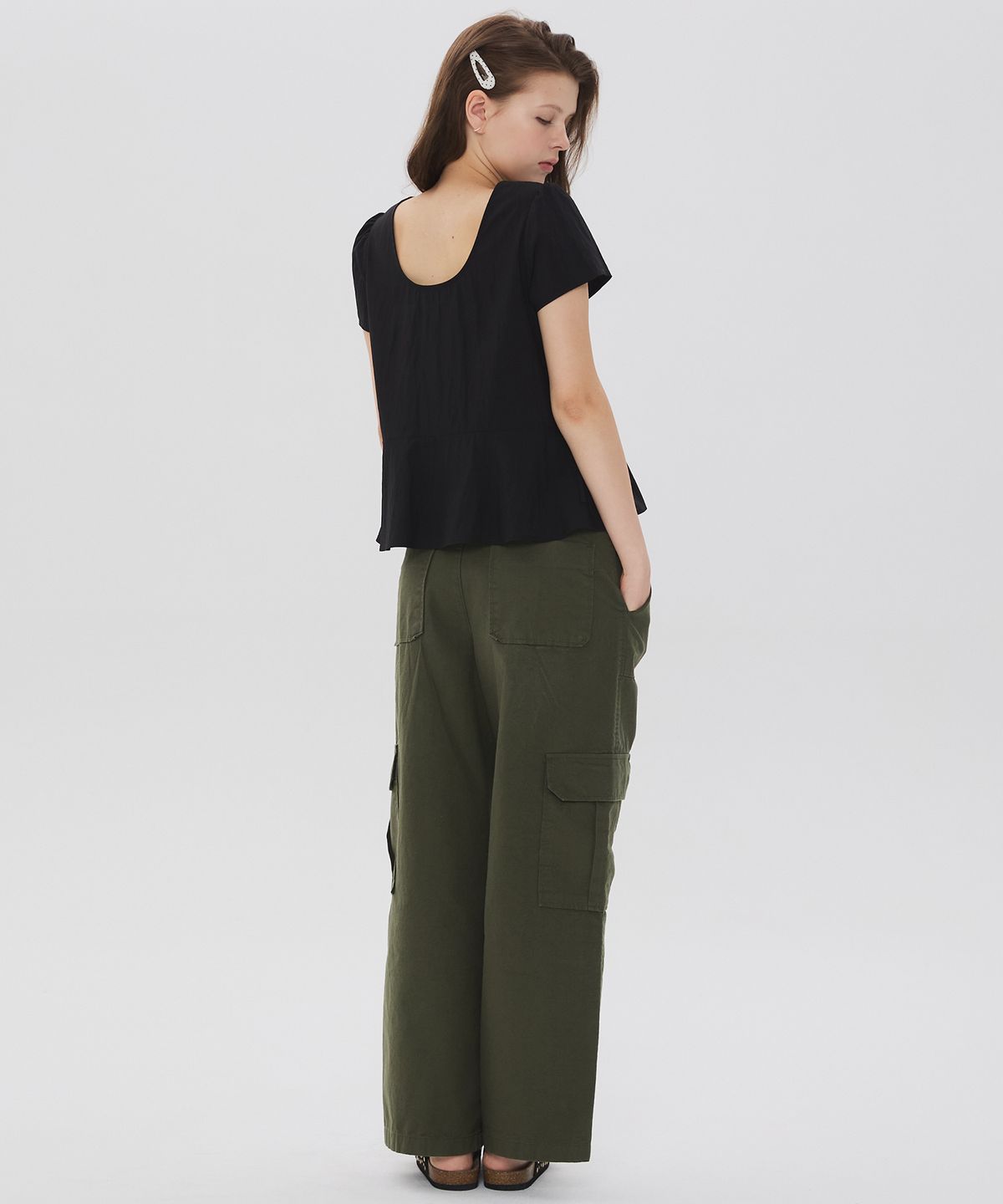 뉴루키(NEW LOOKY) Ribbon blouse_Black