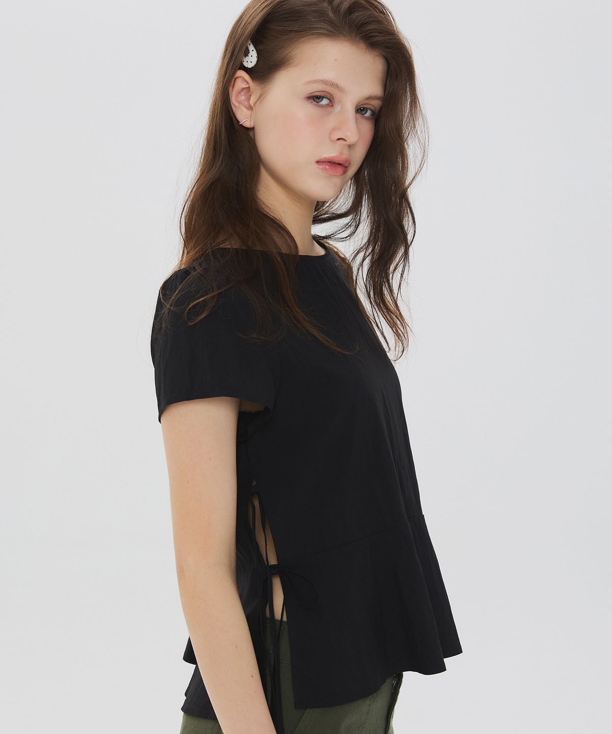 뉴루키(NEW LOOKY) Ribbon blouse_Black