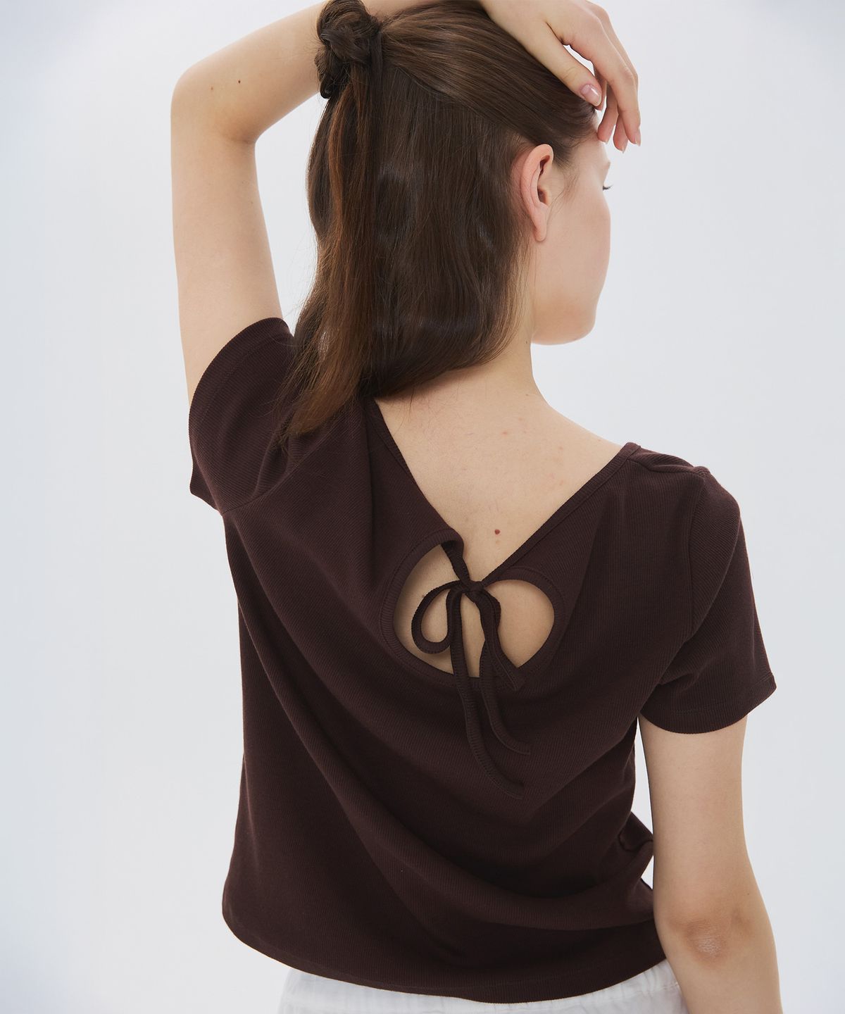뉴루키(NEW LOOKY) U-Neck Ribbon t-Shirt_Brown
