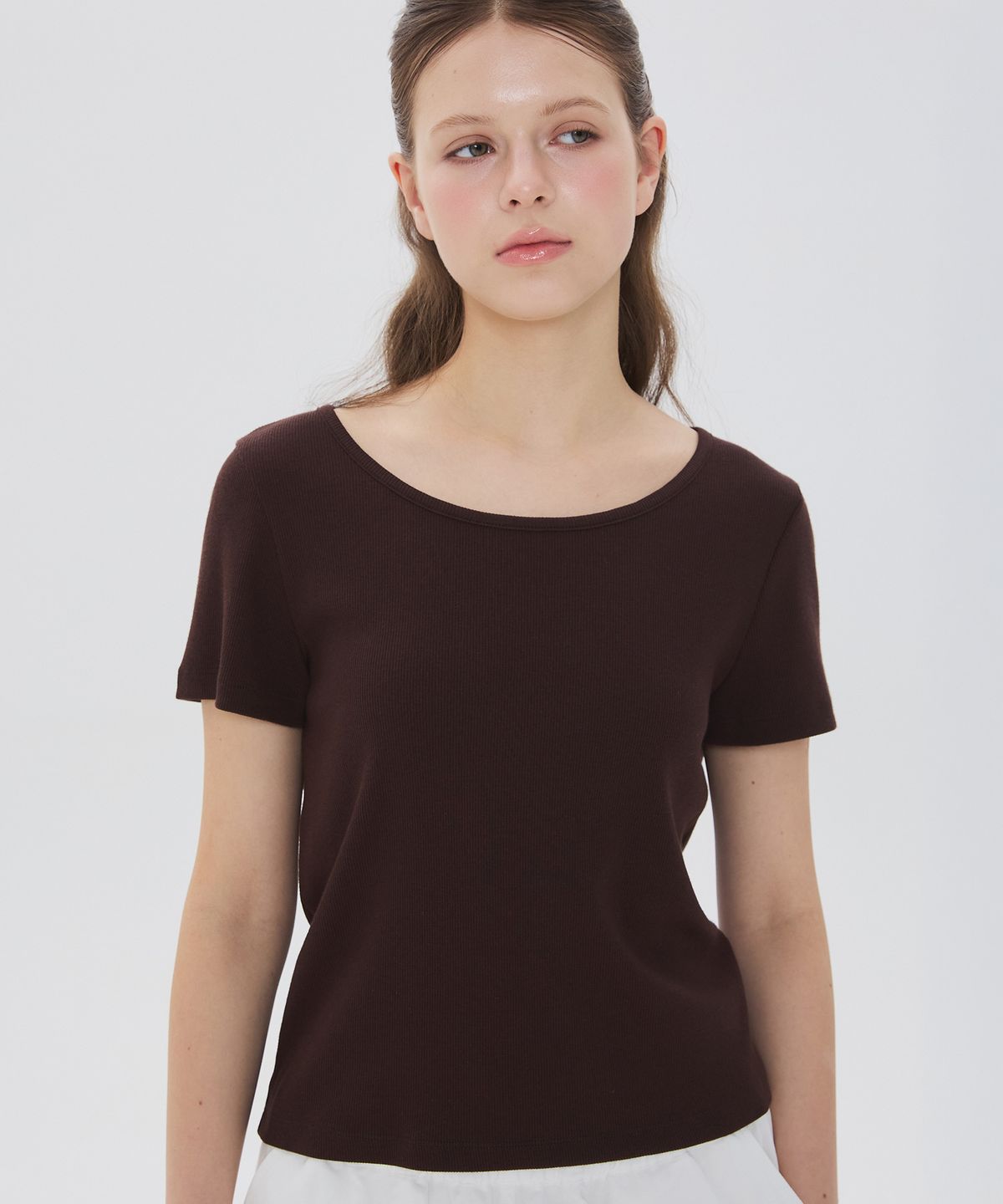 뉴루키(NEW LOOKY) U-Neck Ribbon t-Shirt_Brown