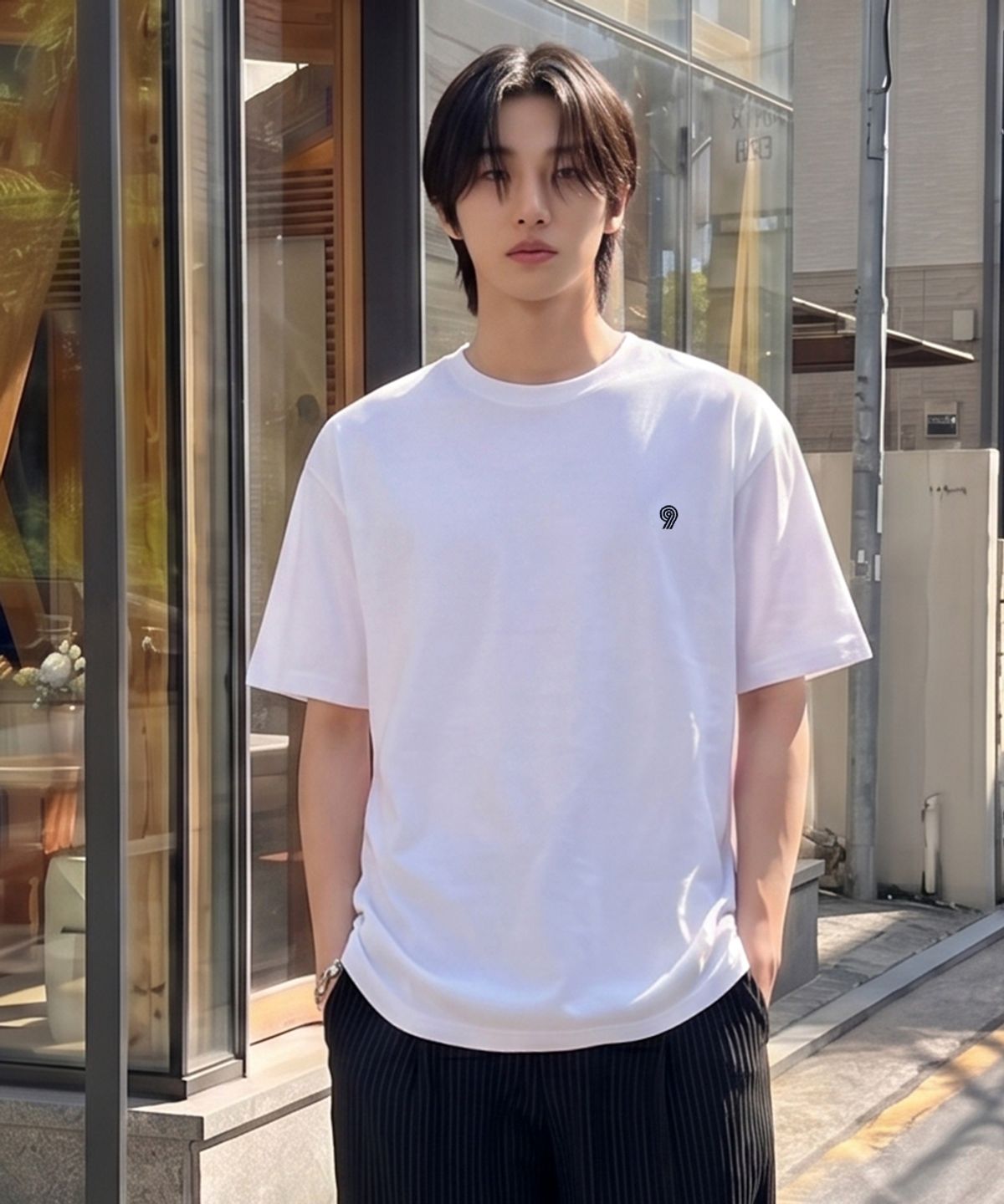 하프나인(HALFNINE) 시그니처 심볼 자수 반팔티 I05JRD_HBX11332