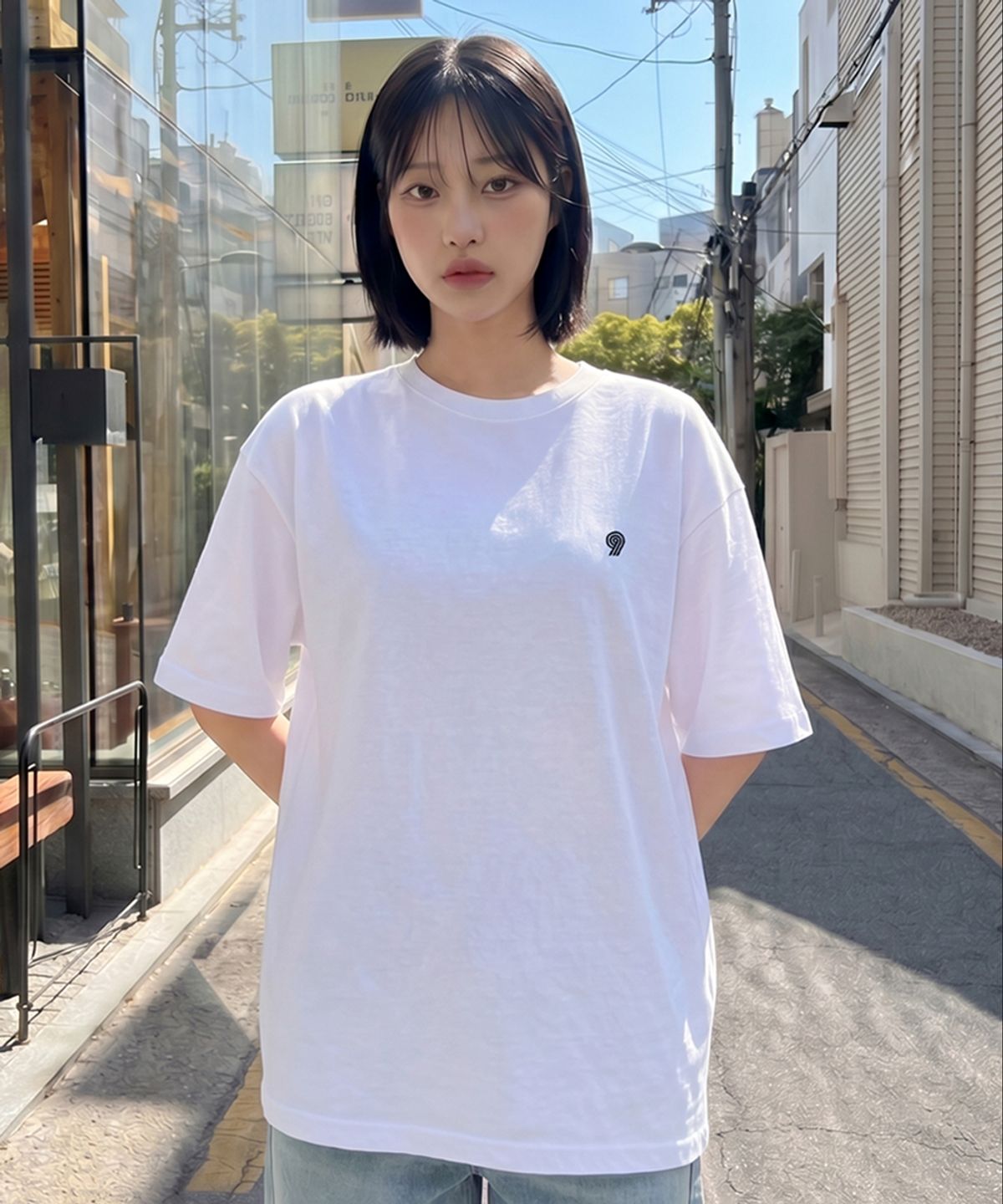 하프나인(HALFNINE) 시그니처 심볼 자수 반팔티 I05JRD_HBX11332