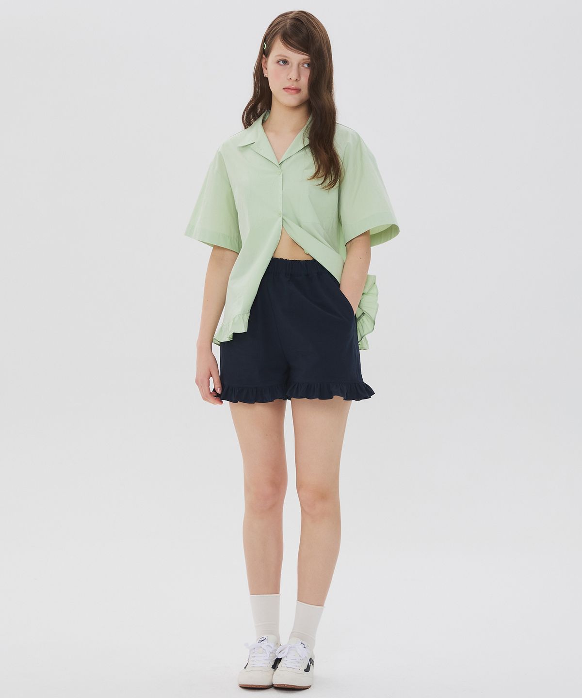 뉴루키(NEW LOOKY) Frill short-sleeved shirt_Light green