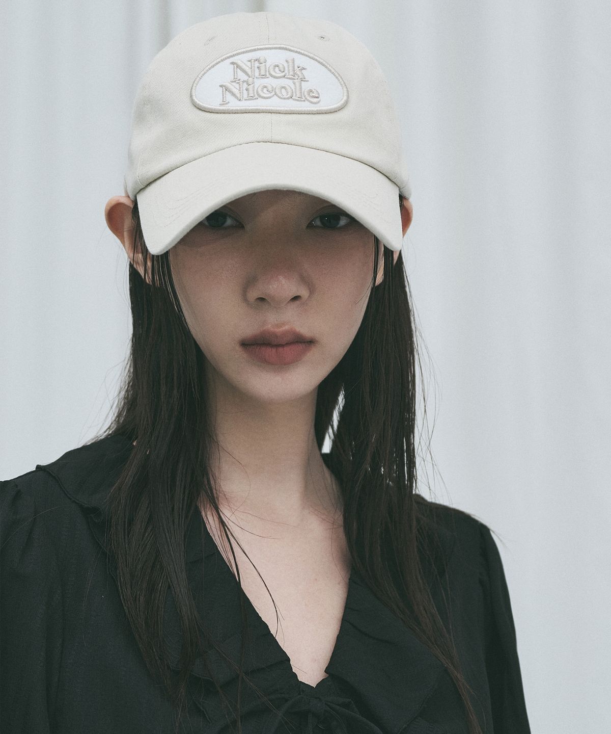 닉앤니콜(NICK&NICOLE) OVAL WAPPEN BALL CAP_BEIGE