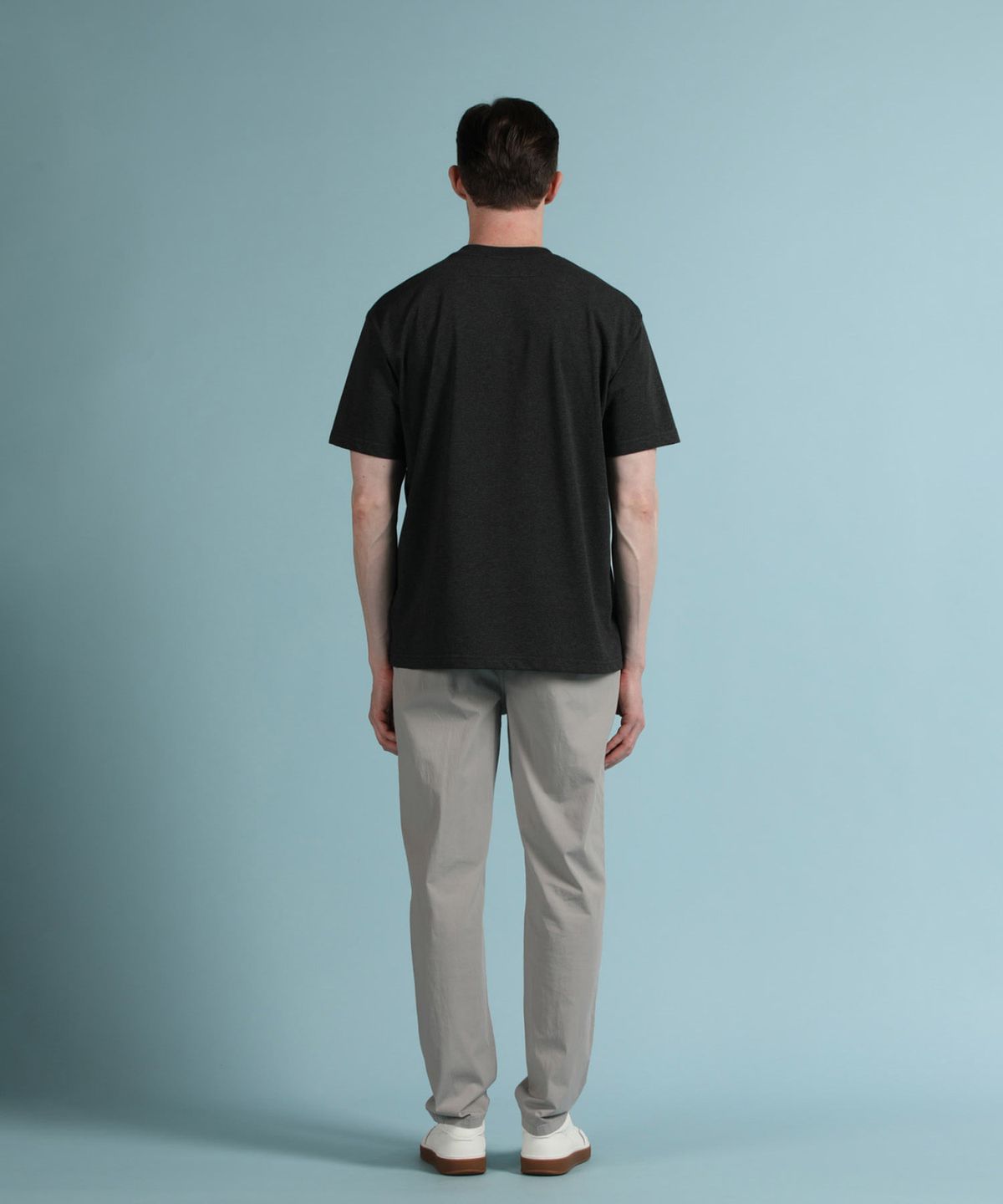 빠니깔레(PANICALE) 차콜 로고 반팔 티셔츠