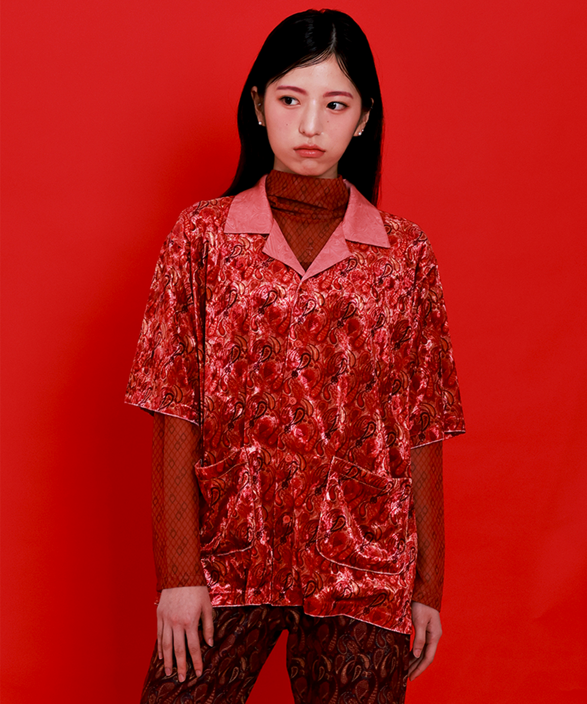 오기(OGI) 벨벳 반팔 셔츠