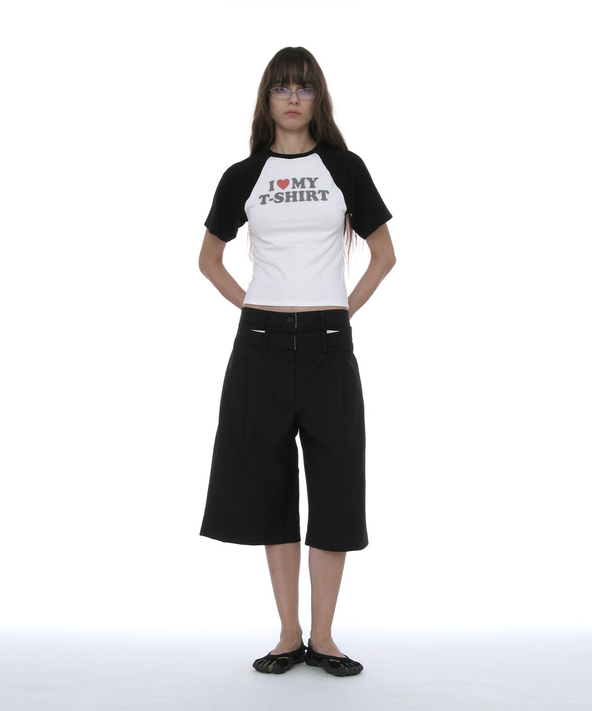파르티멘토 우먼(PARTIMENTO WOMEN) 더블 레이어 웨이스트 버뮤다 팬츠_블랙