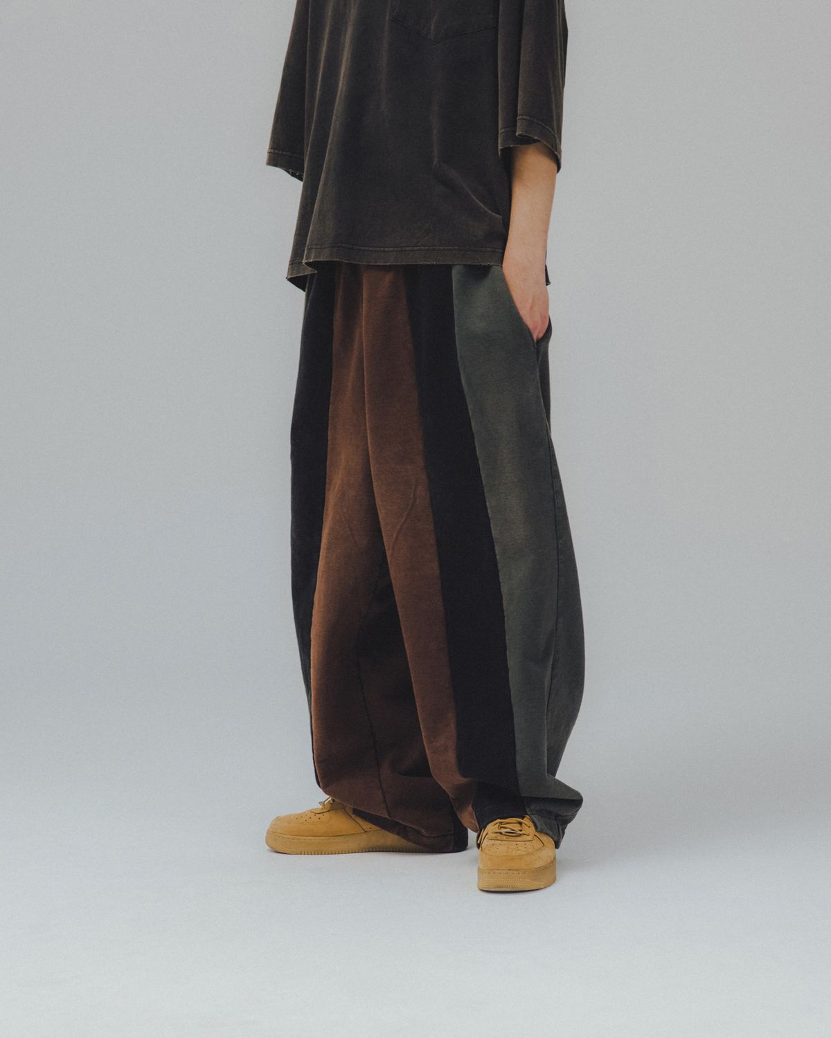앵글런(ANGLAN) Palette Washed Sweat Pants - Black