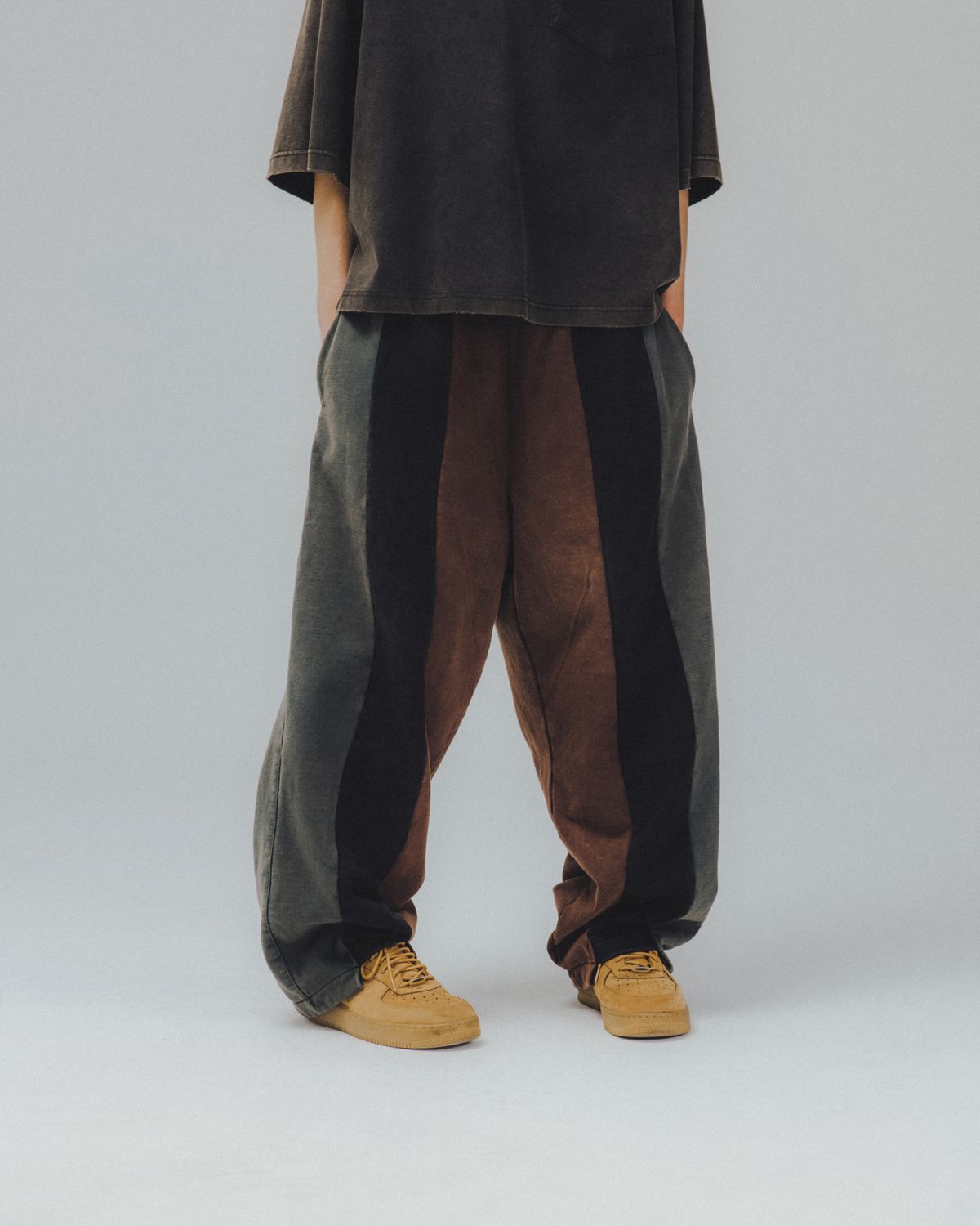 앵글런(ANGLAN) Palette Washed Sweat Pants - Black