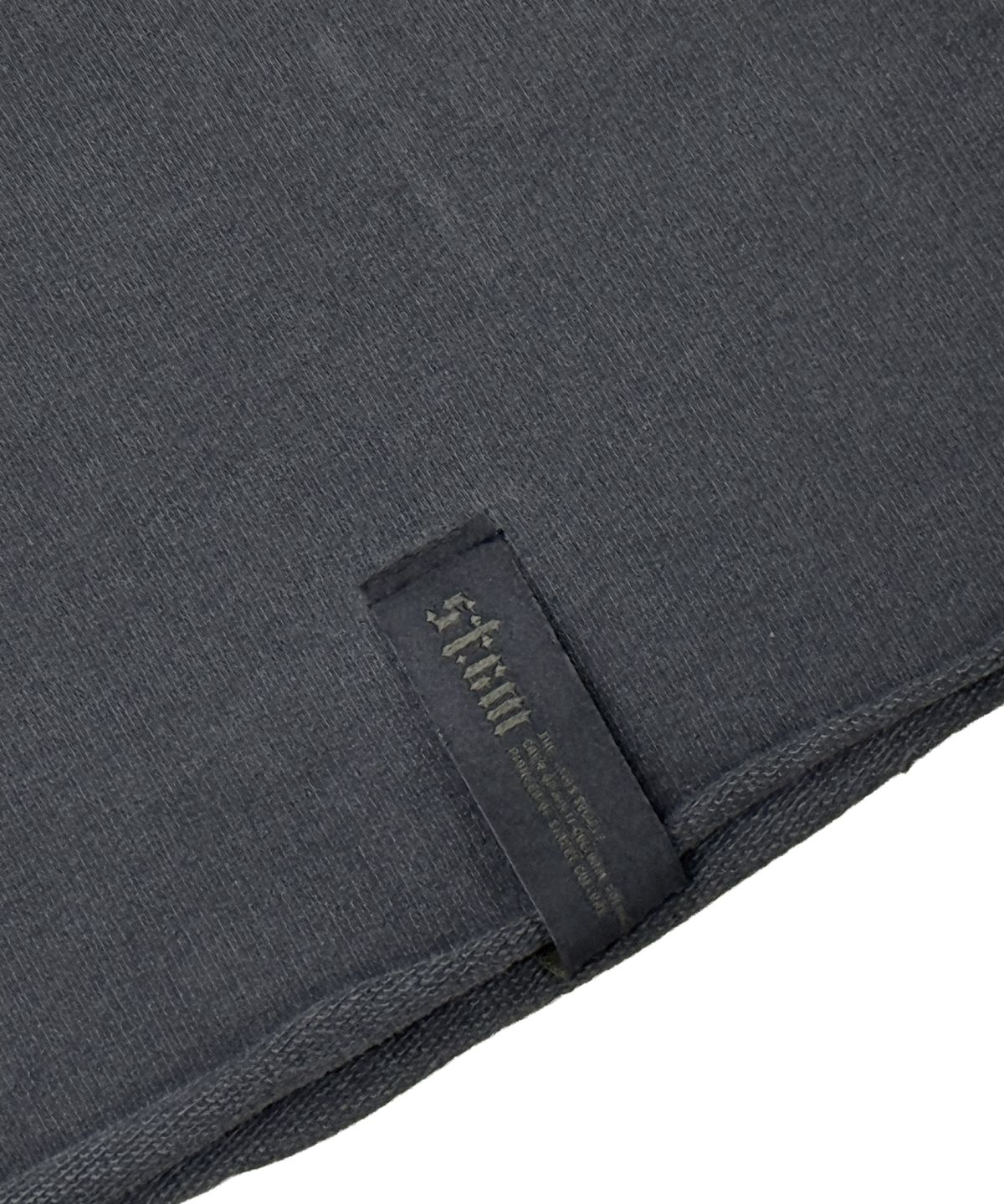 스티그마(STIGMA) RAW-CUT PIGMENT SLEEVELESS CHARCOAL