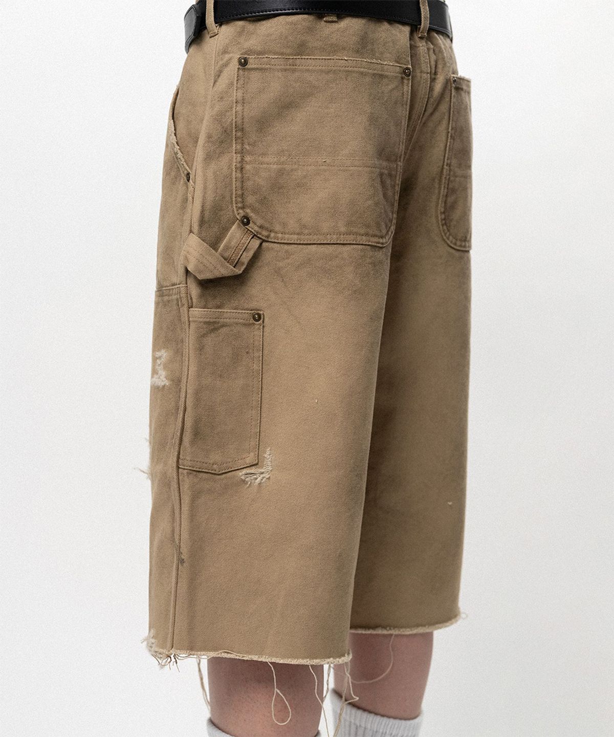 카미야(KAMIYA) BORO Duck Painter Bermuda Pants - BEIGE