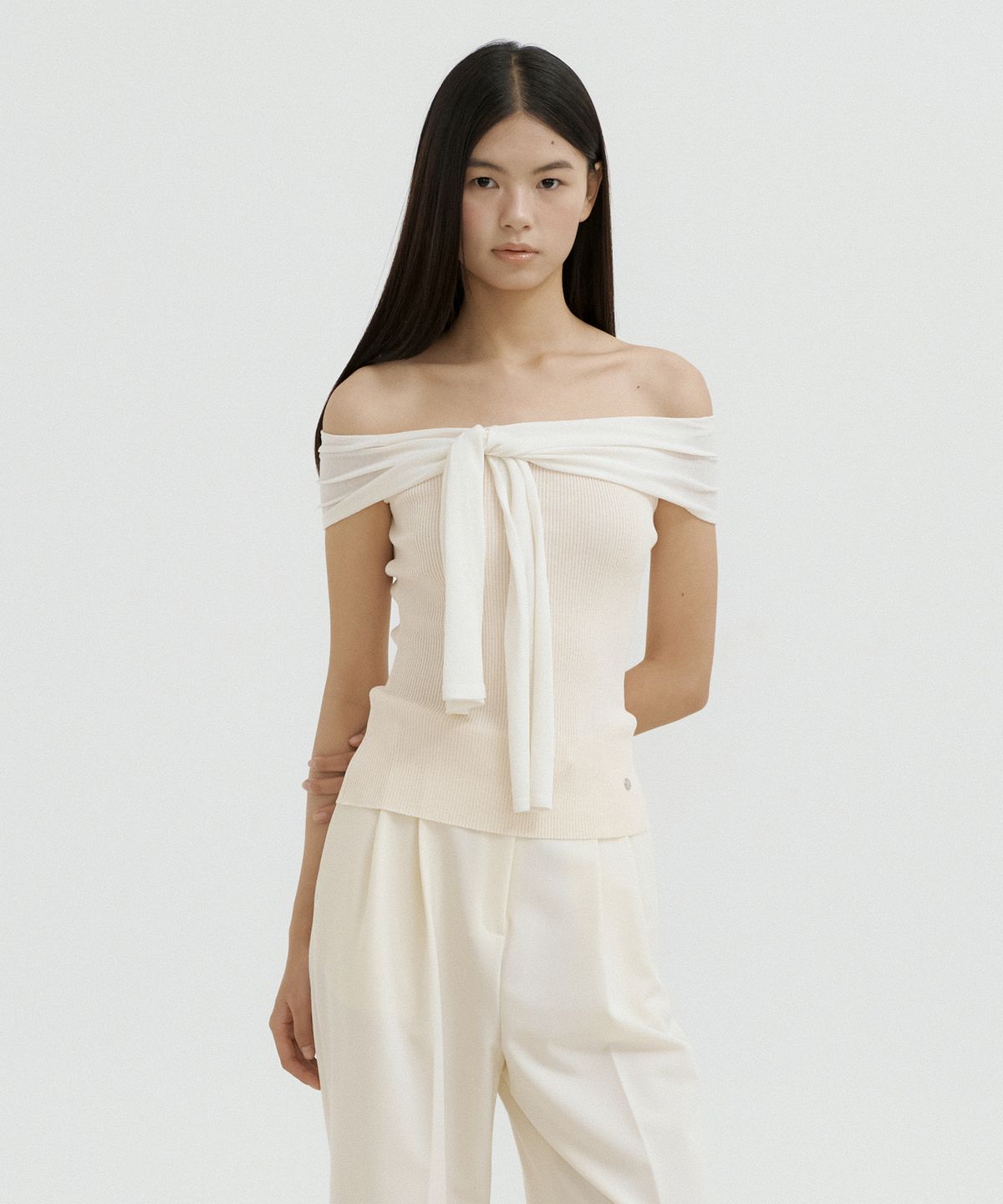 루시르주(LUCIR ZU) Ribbon Off-Shoulder Knit (cream)