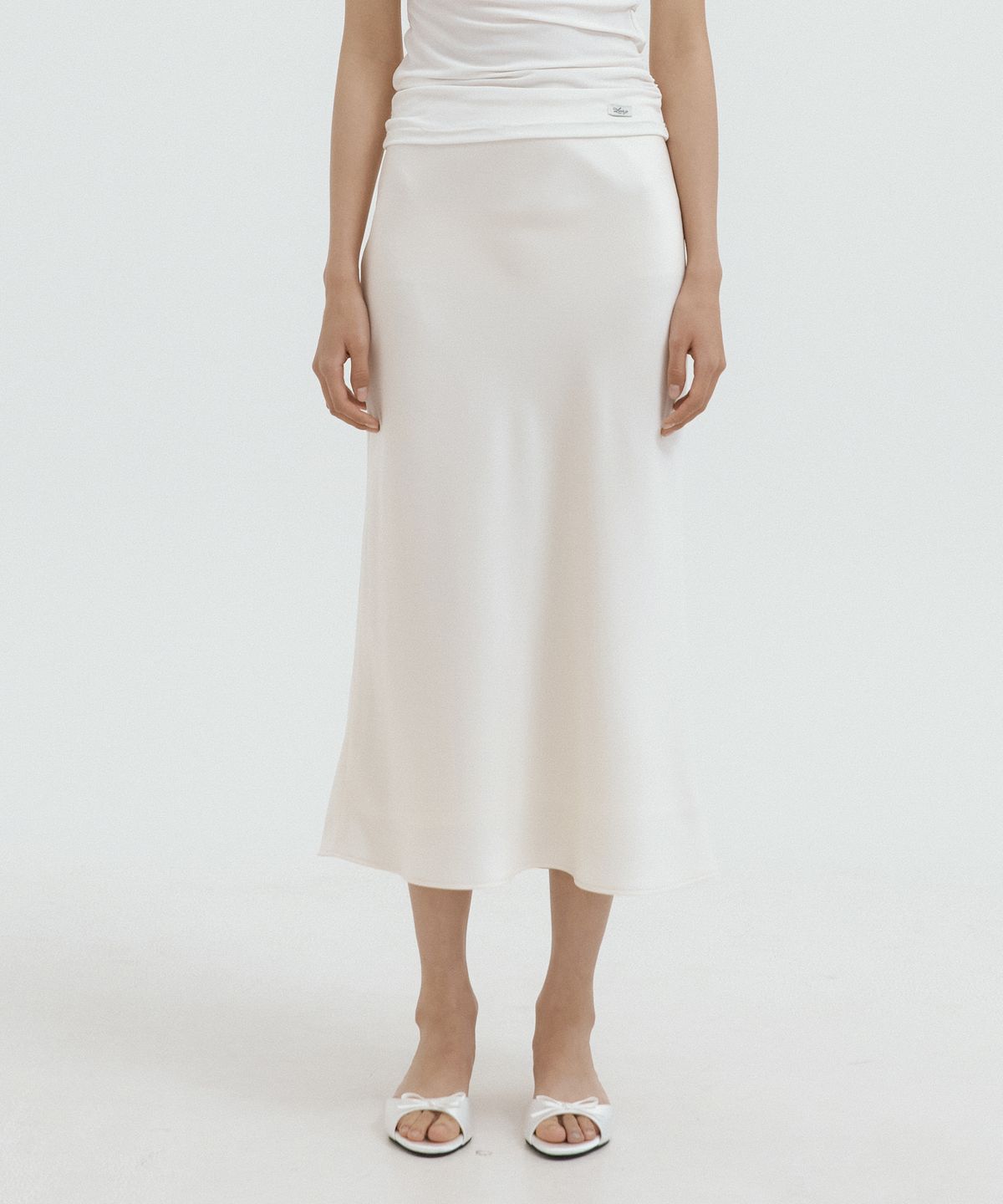 루시르주(LUCIR ZU) Flow Satin Long Skirt (cream)
