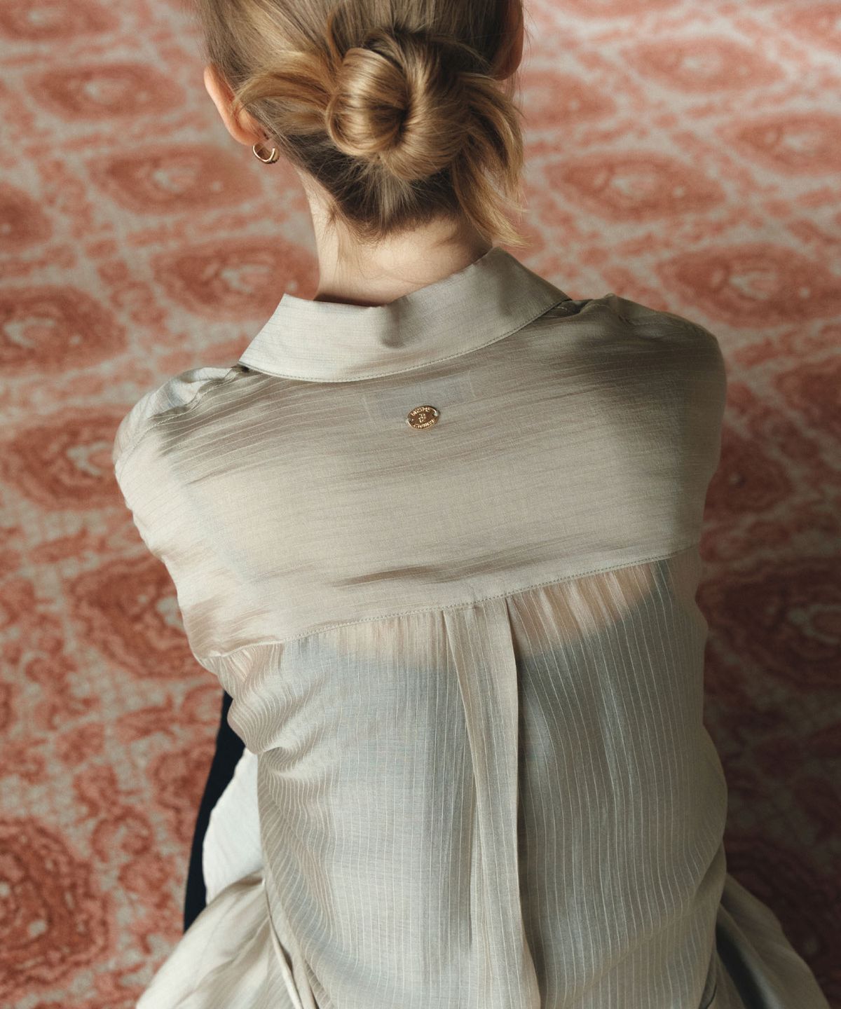 시야쥬(SIYAZU) SITP5290 실키 ST 스트링 셔츠_Khaki brown