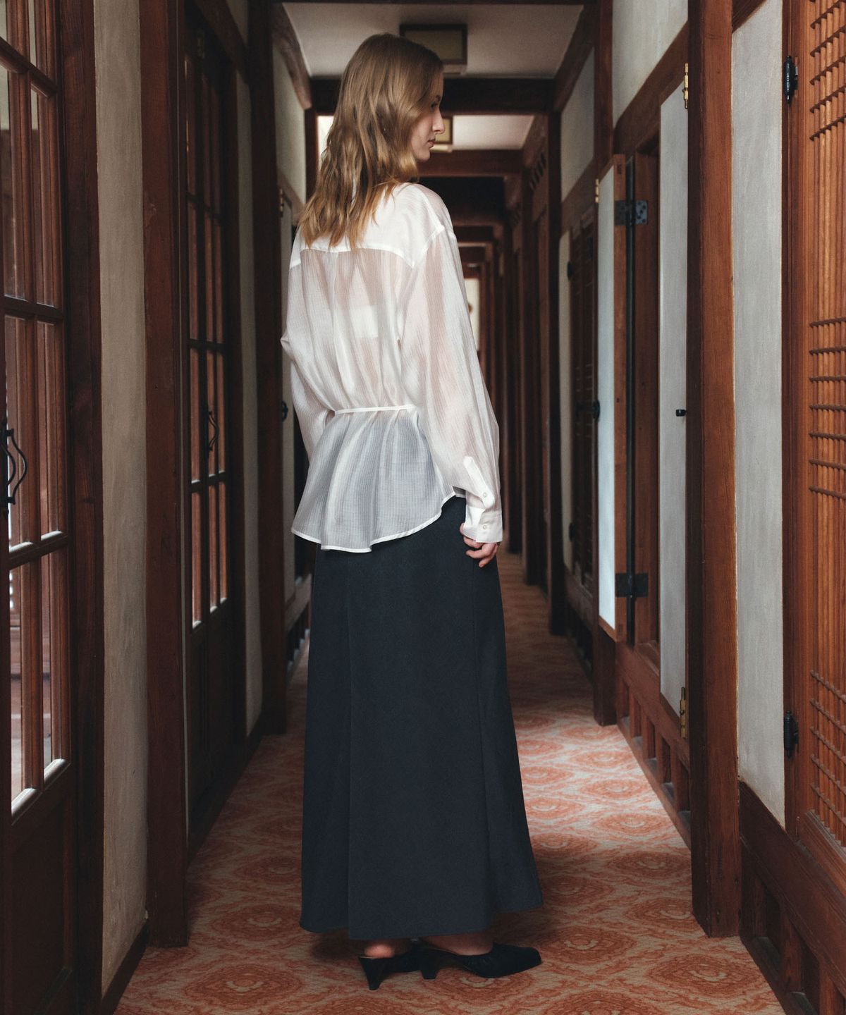 시야쥬(SIYAZU) SITP5290 실키 ST 스트링 셔츠_White