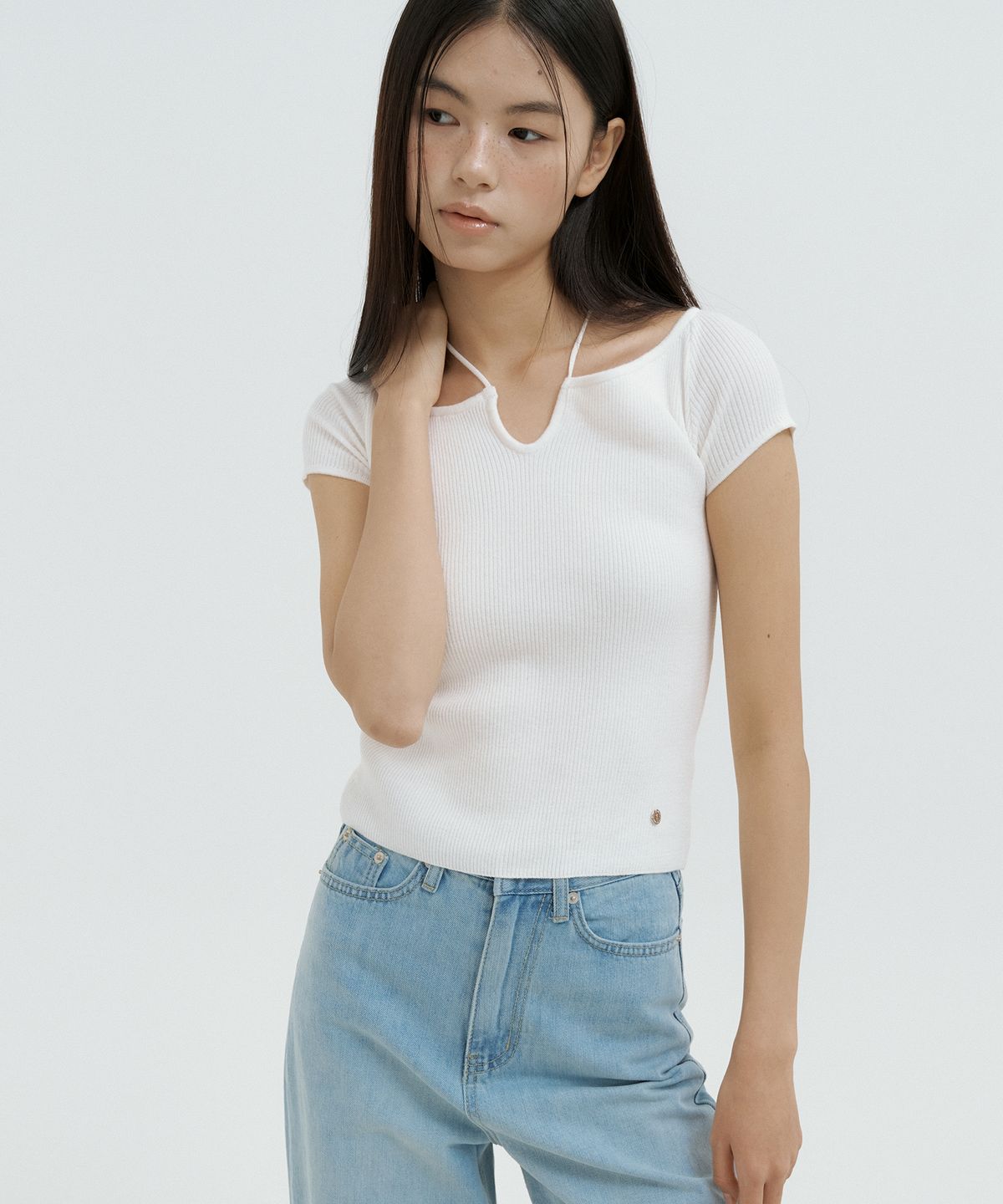 루시르주(LUCIR ZU) Strap Neck Ribbed Knit Top (ivory)