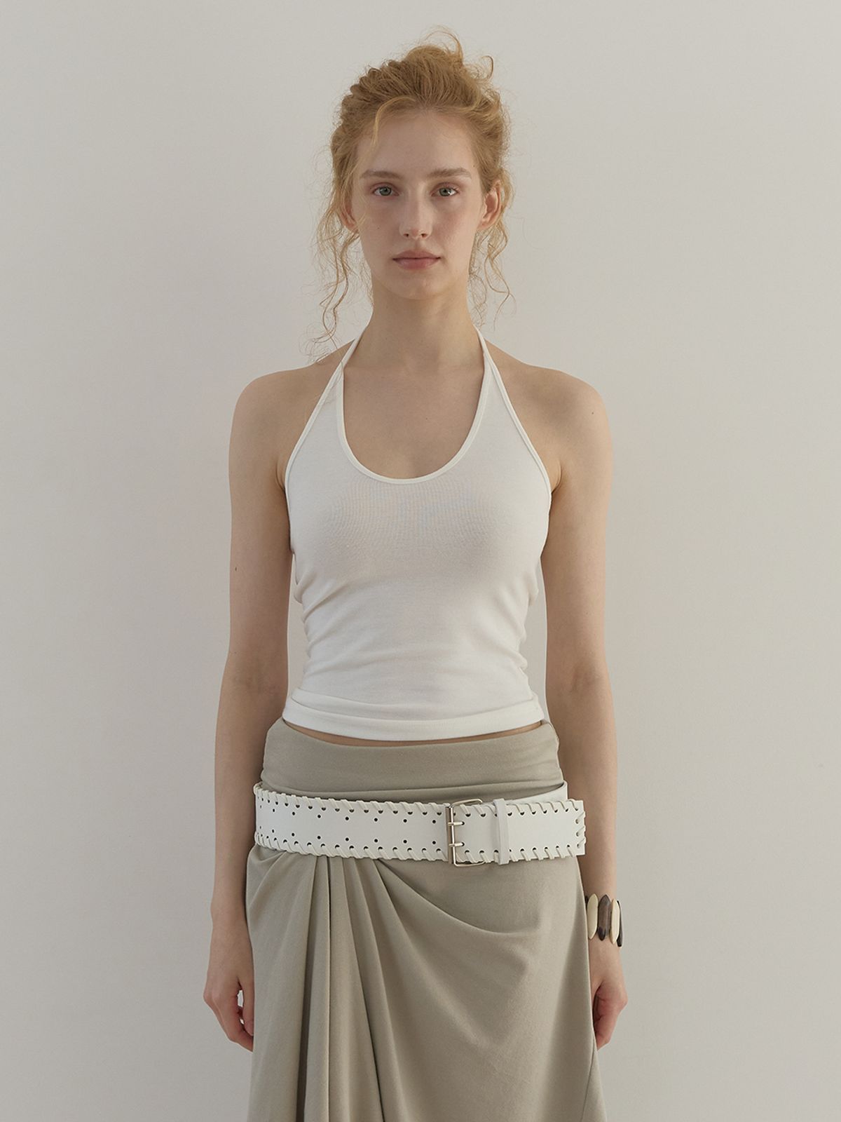 아수라(ASURA) CURVE HALTER SLEEVELESS 2+1