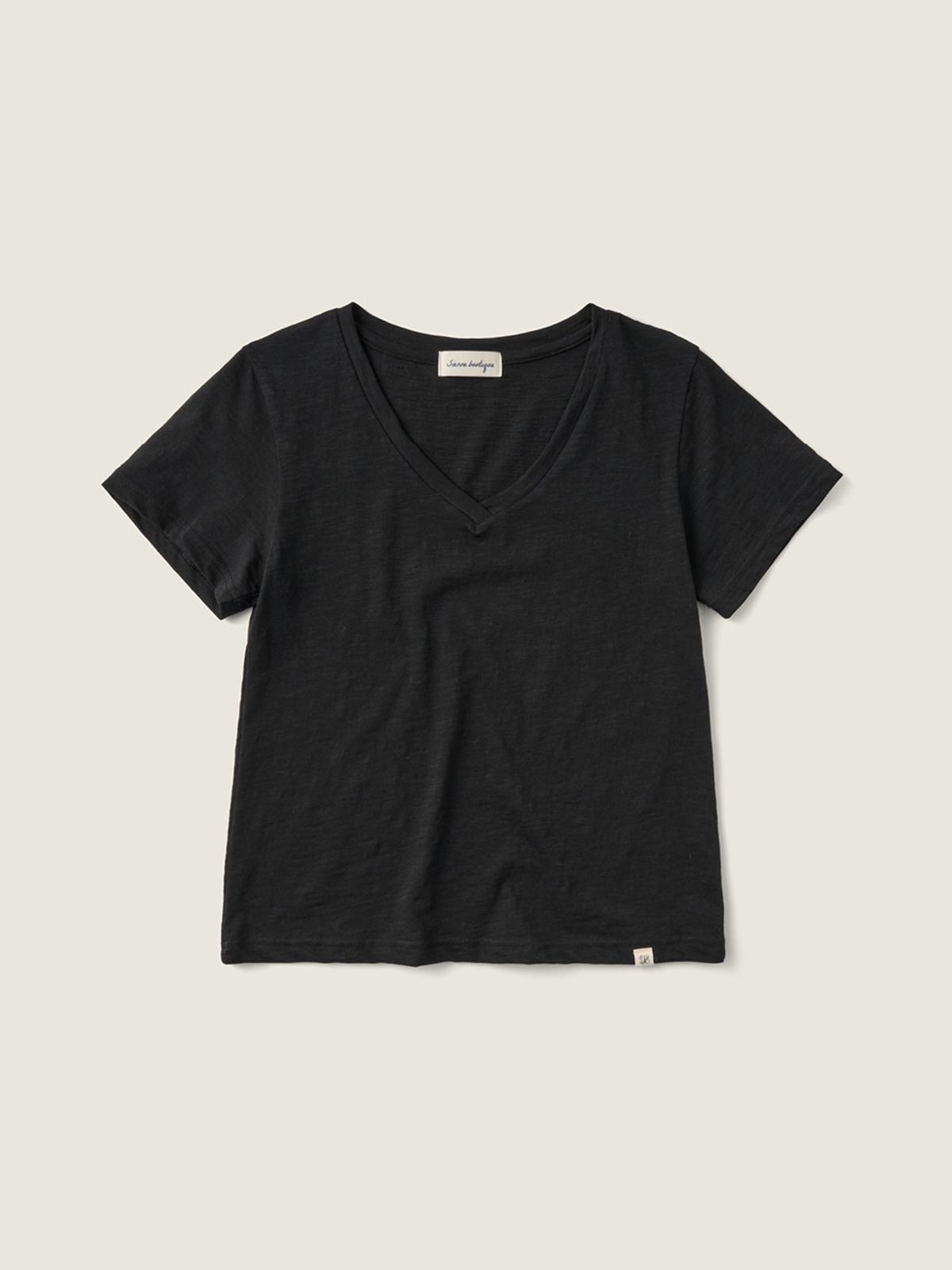 시엔느(SIENNE) Eze V neck T-shirt (Black)