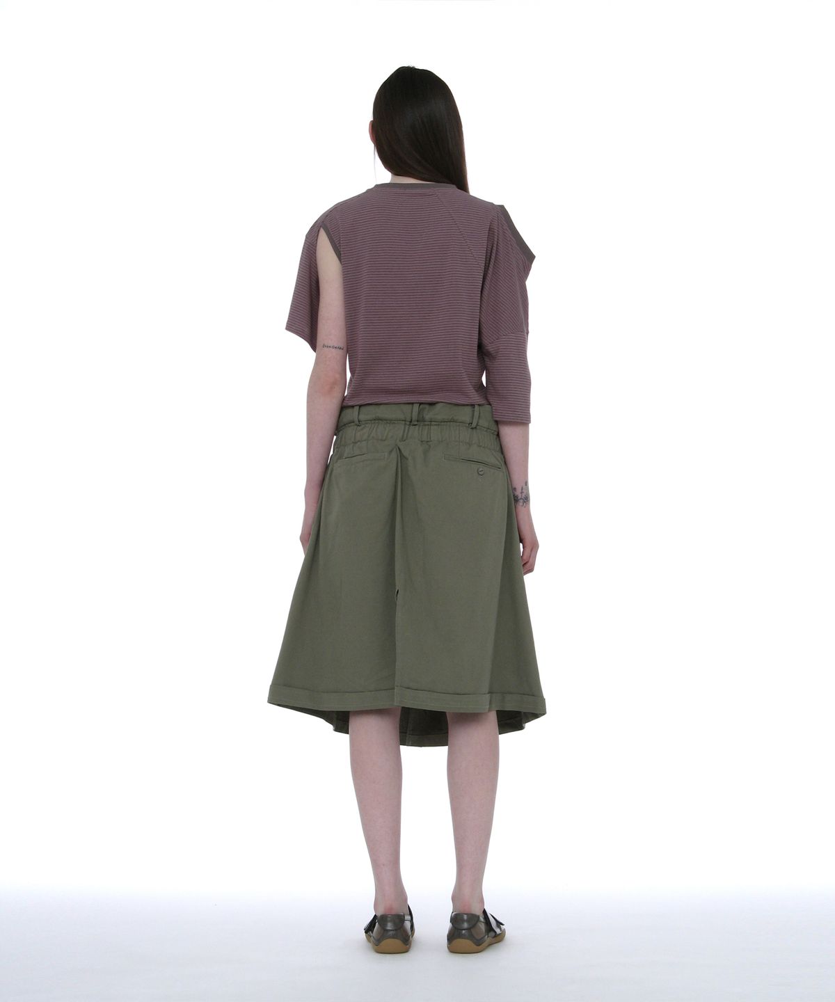파르티멘토 우먼(PARTIMENTO WOMEN) 투웨이 컷아웃 디컨스트럭티드 탑_플럼 스트라이프