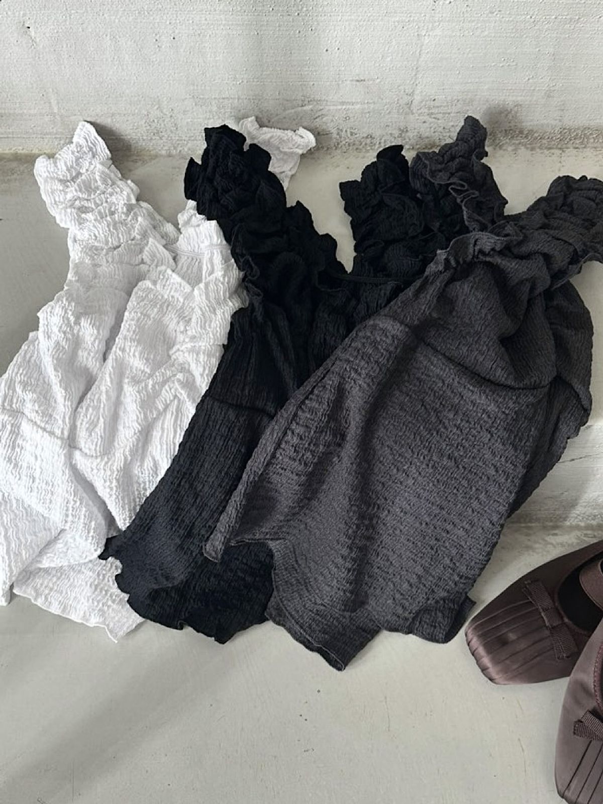 아포엠(APOEM) Mellow Wrinkle Top (3C)