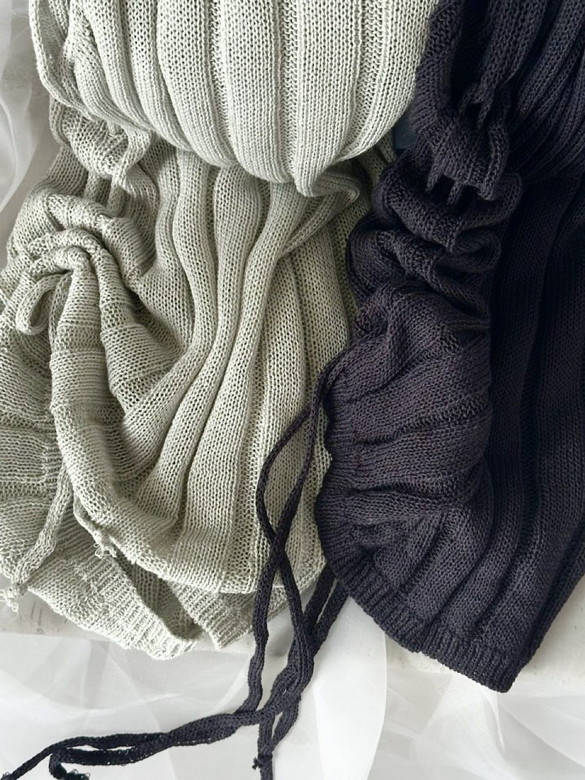 아포엠(APOEM) Veil Rib Knit Top (2C)