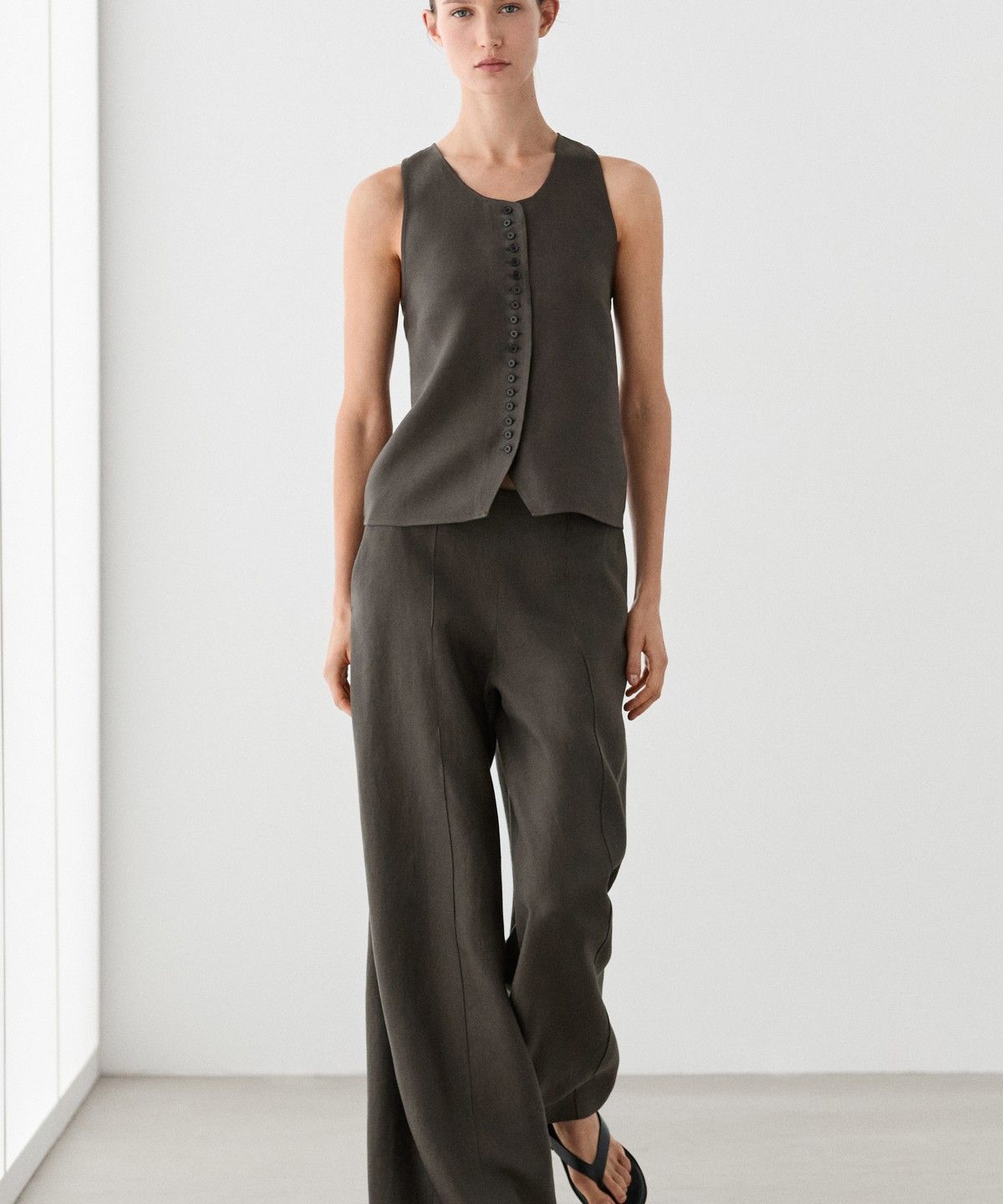 마시모두띠(MASSIMO DUTTI) 100% 린넨 베스트
