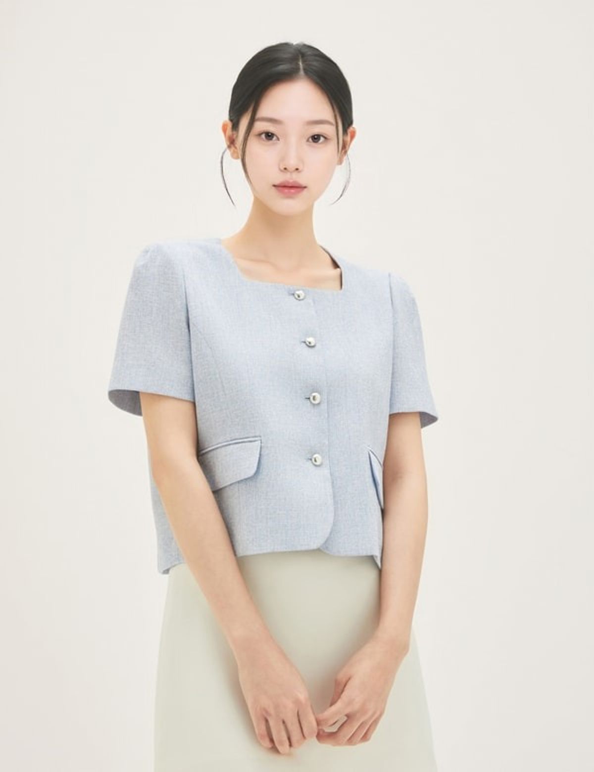 로엠(ROEM) 스퀘어넥 트위드 자켓 RMJKG26ST1